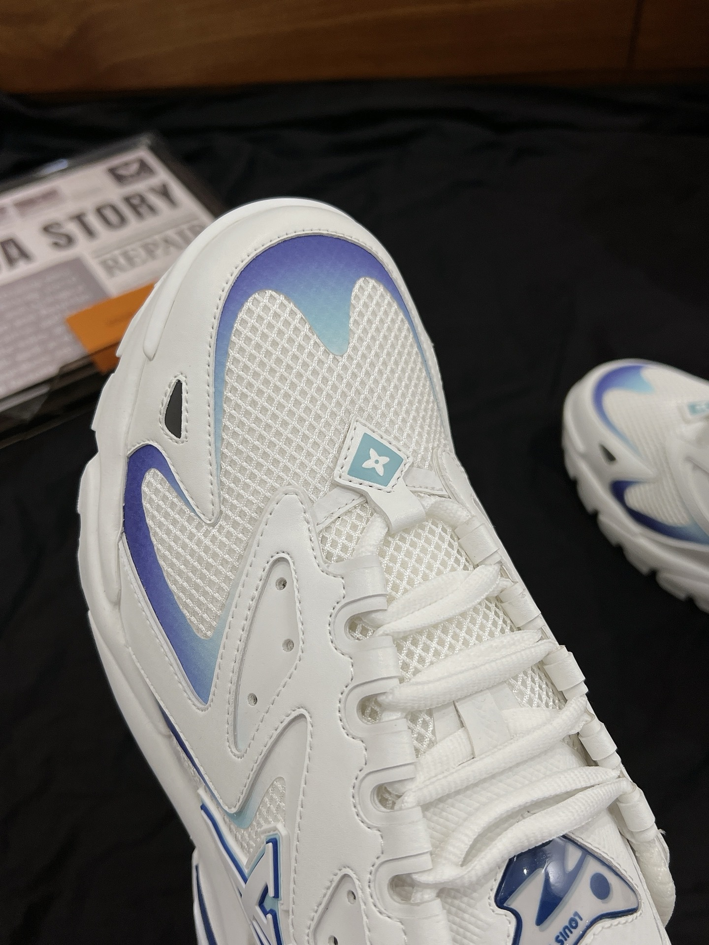 White Blue Gradient Chunky Platform Dad Shoes Men Breathable Mesh Sneakers Non-Slip Outdoor Walking Casual Sports Trainers