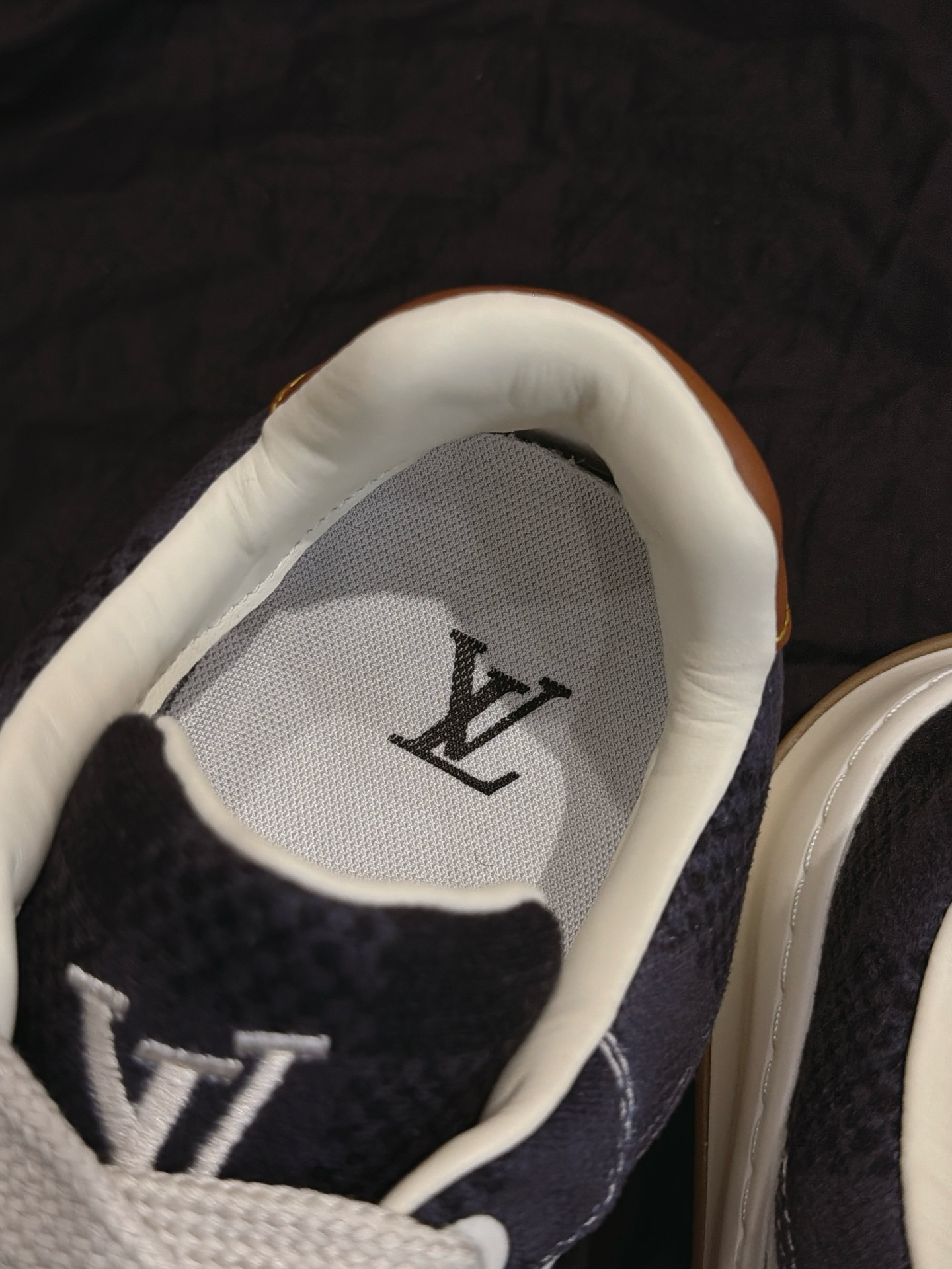 Dark Denim Stitching Casual Skate Shoes White Side Strip Gum Rubber Sole Retro Fashion Sneakers Unisex