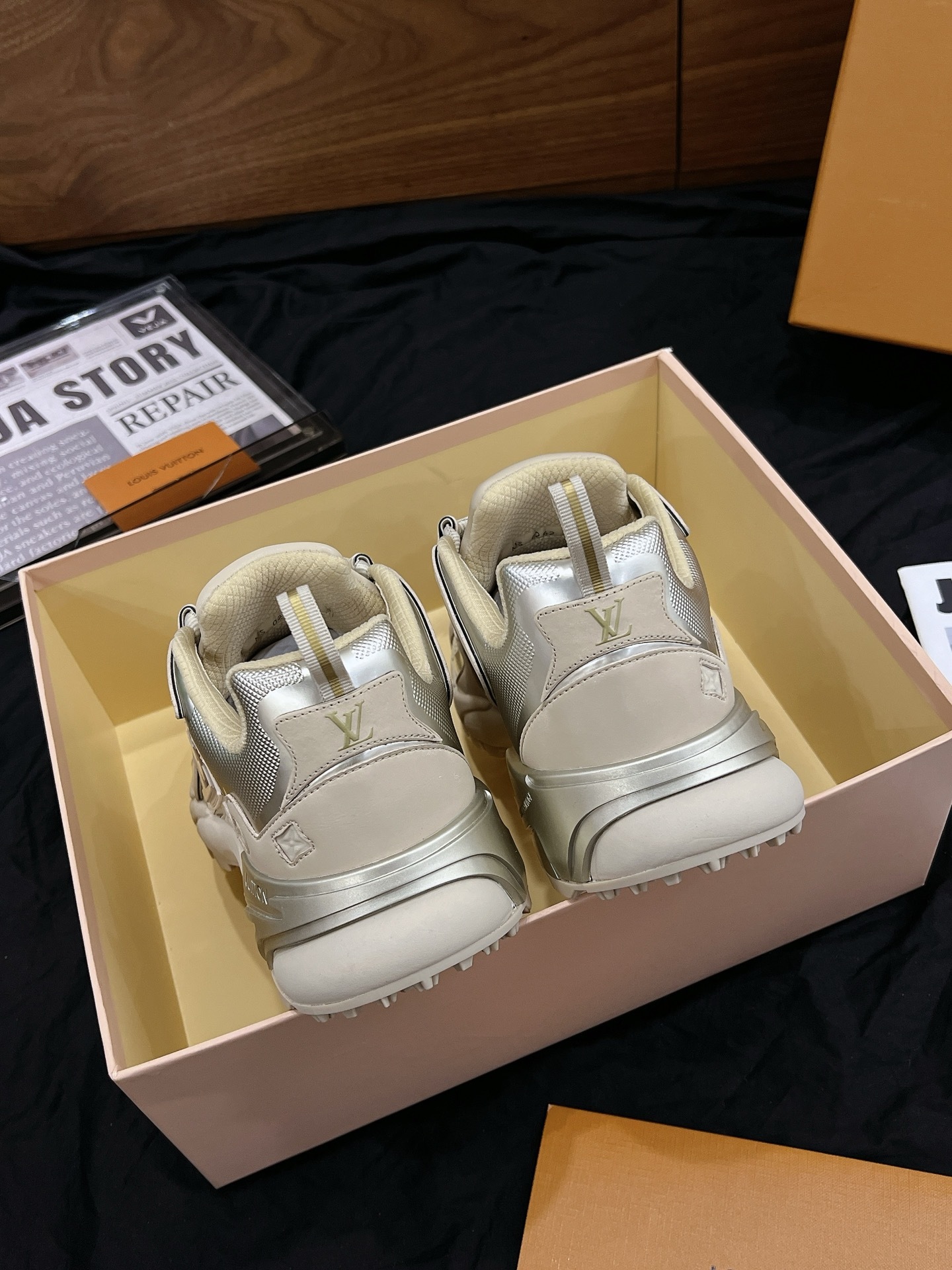Beige Silver Spliced Chunky Platform Dad Shoes Men Breathable Mesh Non Slip Casual Walking Sneakers Fashion Outdoor Sports Trainers
