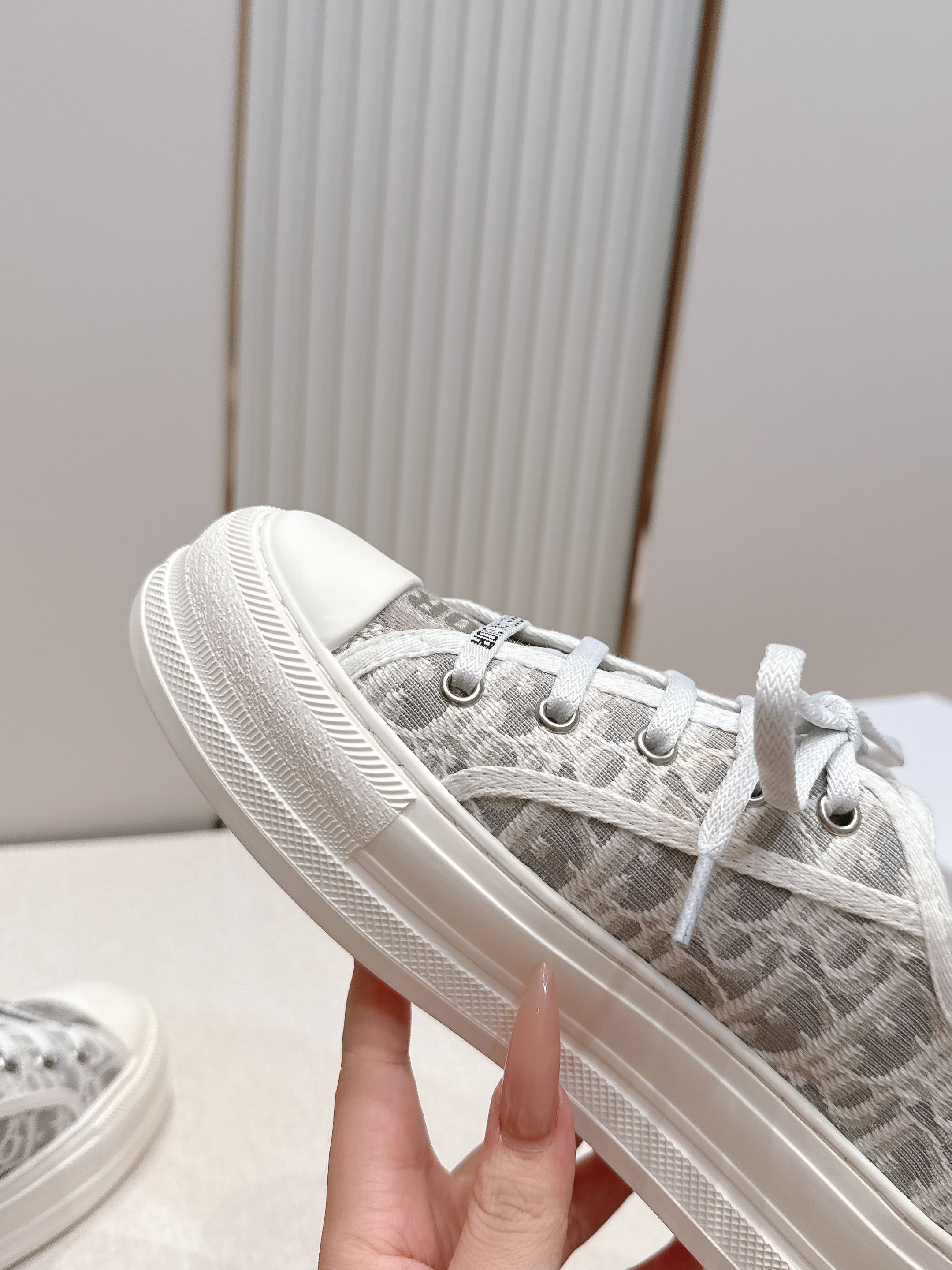 Women Luxury Letter Jacquard Canvas Sneakers White Lace Up Thick Platform Casual Walking Shoes Fashion Daily Flat Shoes