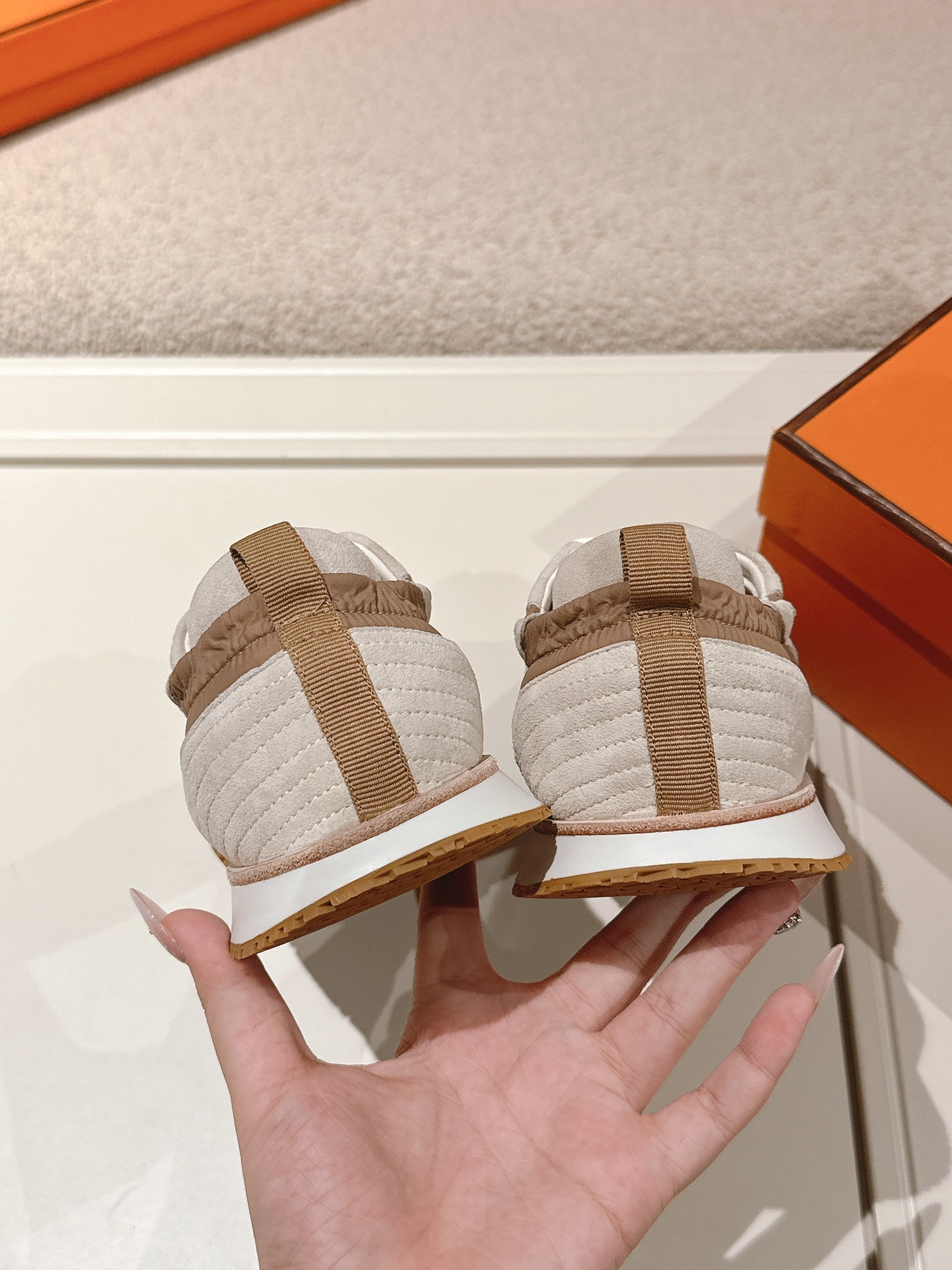 Women Retro Brown Patchwork Sneakers Suede Stitching Non Slip Gum Sole Casual Walking Trainers