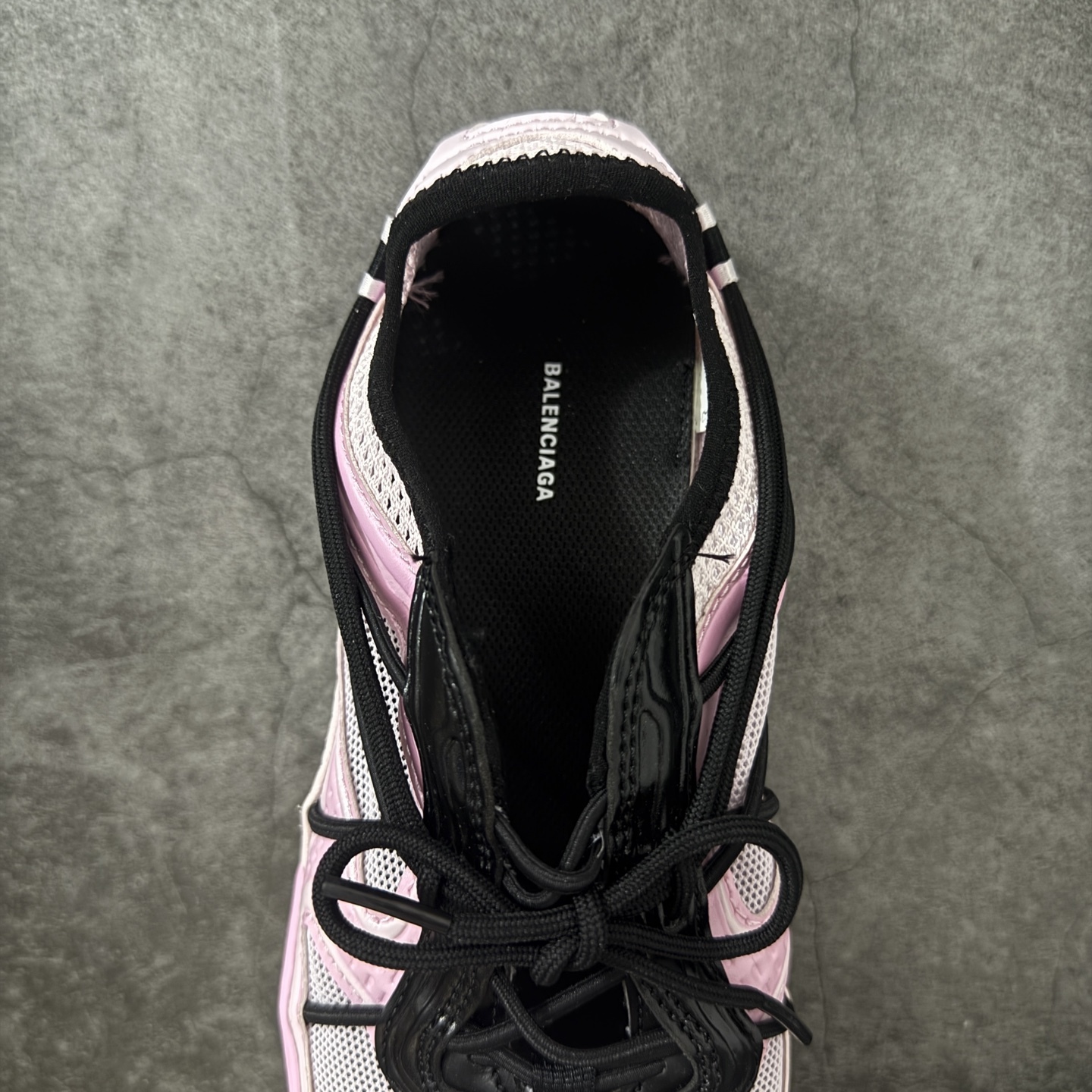 Women Pink Black Retro Mesh Casual Sneakers Low Top Lace Up Breathable Lightweight Sport Walking Shoes Non Slip Fashion Trainers