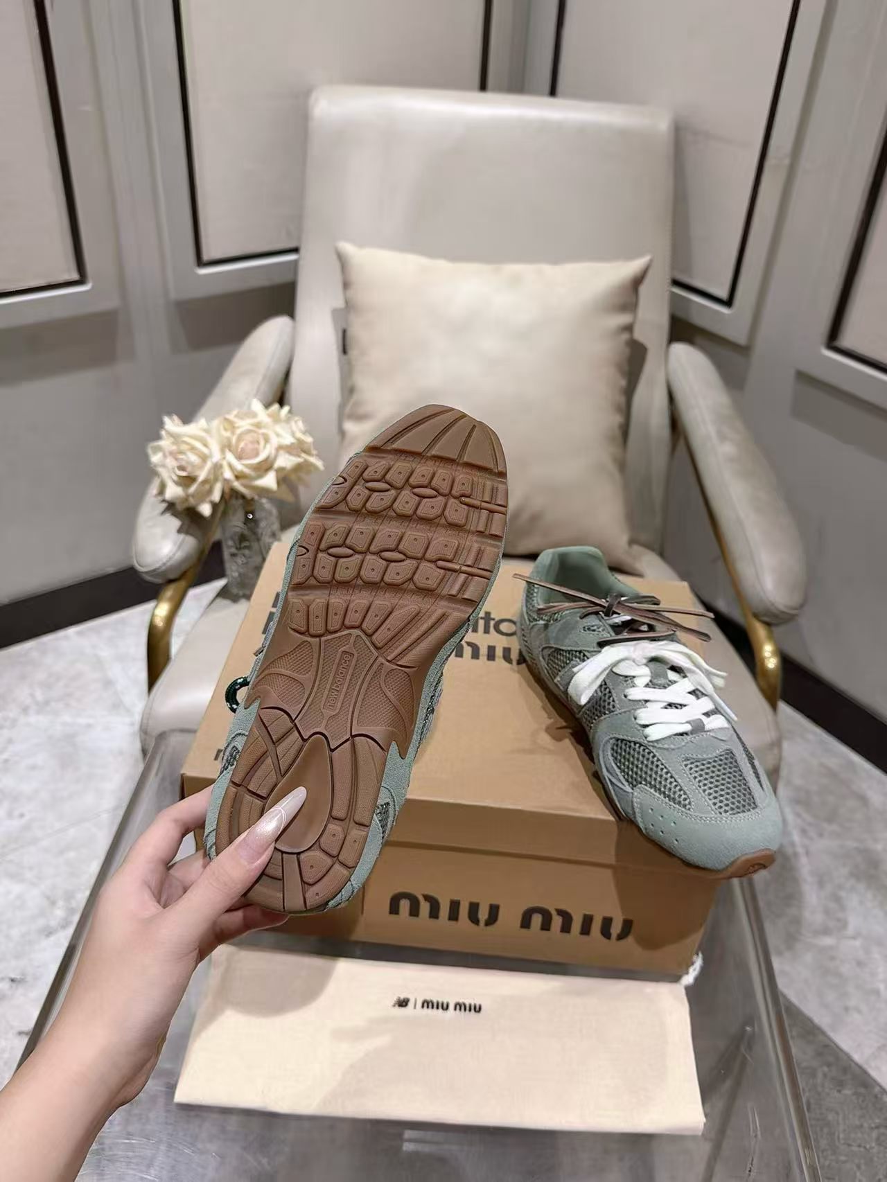 Light Green Suede Mesh Retro Sneakers Women Double Shoelace Casual Sports Shoes Wear-resistant Rubber Sole Walking Trainers