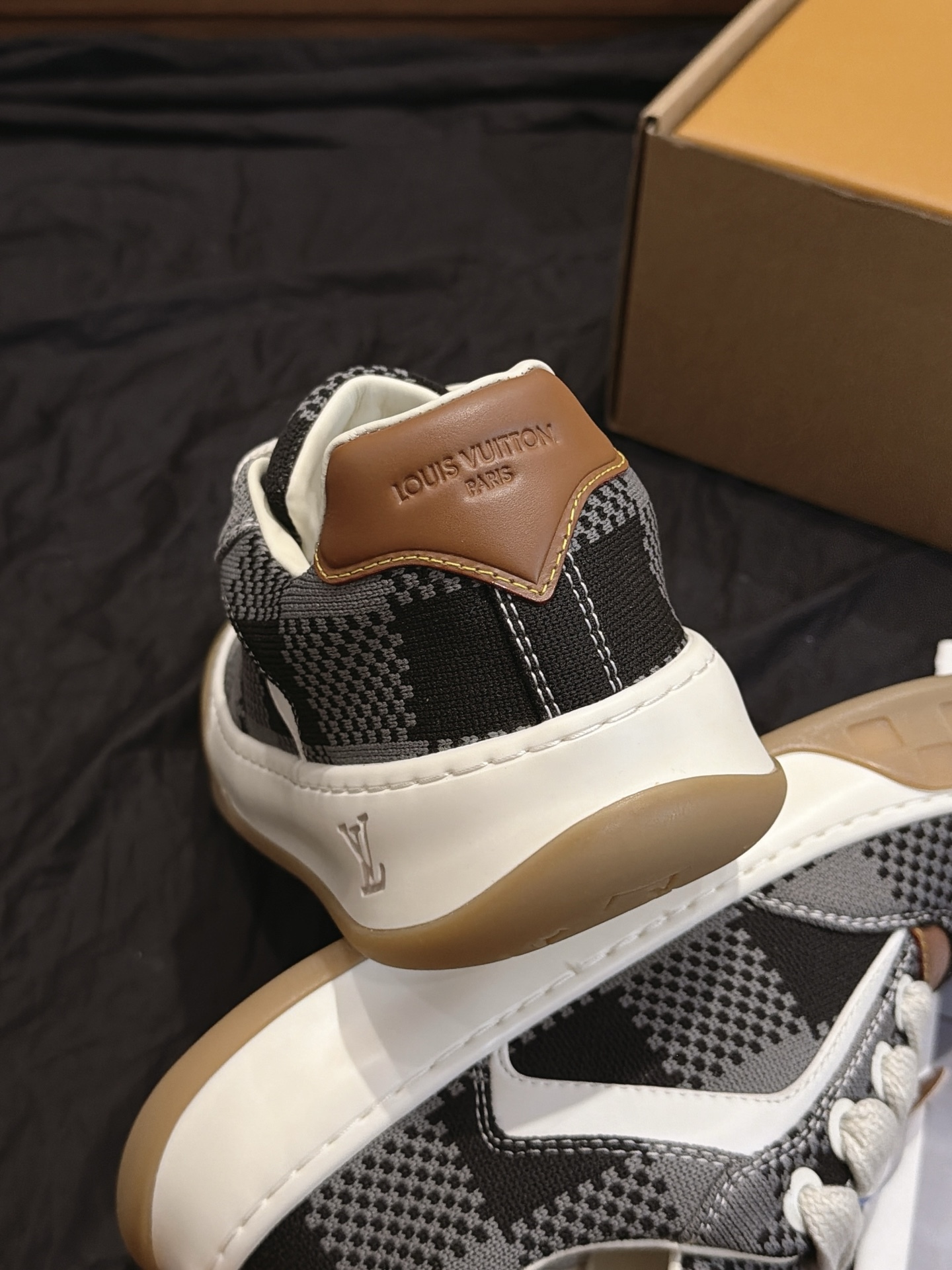 Black White Plaid Canvas Skate Shoes Retro Gum Rubber Sole Fashion Casual Sneakers Unisex