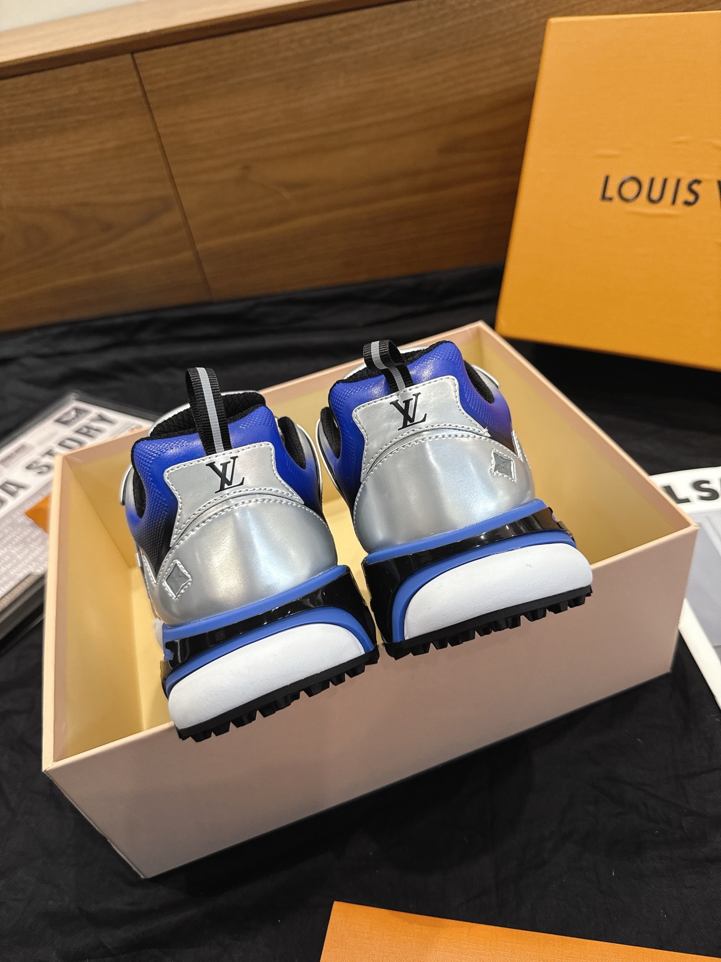 Silver Blue Colorblock Chunky Platform Sneakers Men Breathable Mesh Retro Casual Dad Shoes Fashion Walking Sports Trainers