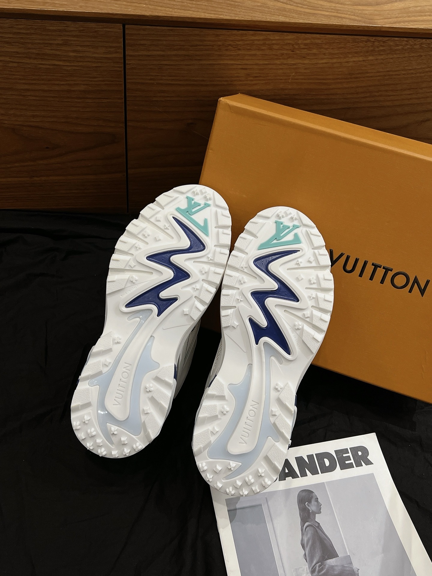 White Blue Gradient Chunky Platform Dad Shoes Men Breathable Mesh Sneakers Non-Slip Outdoor Walking Casual Sports Trainers