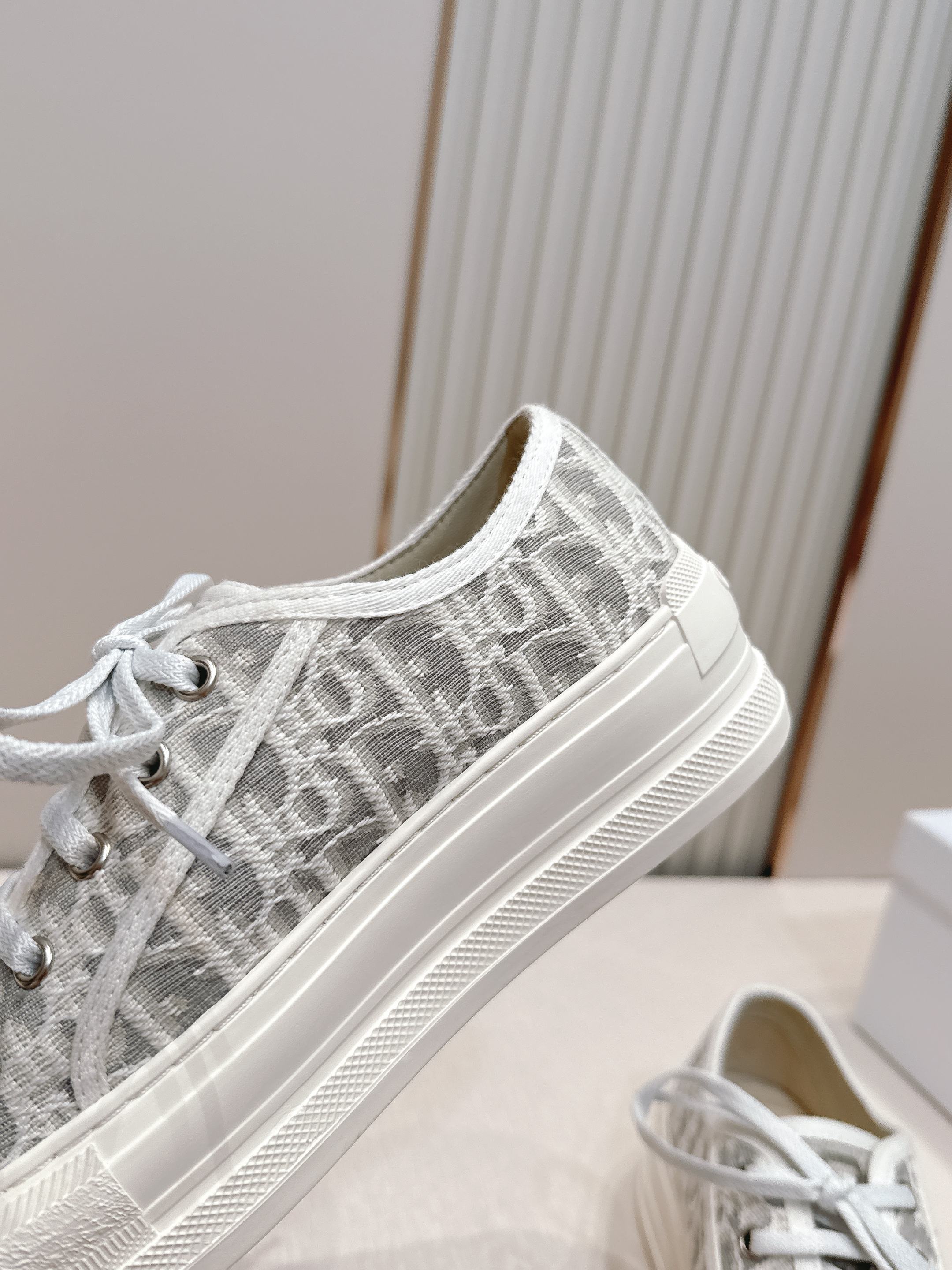 Women Luxury Letter Jacquard Canvas Sneakers White Lace Up Thick Platform Casual Walking Shoes Fashion Daily Flat Shoes