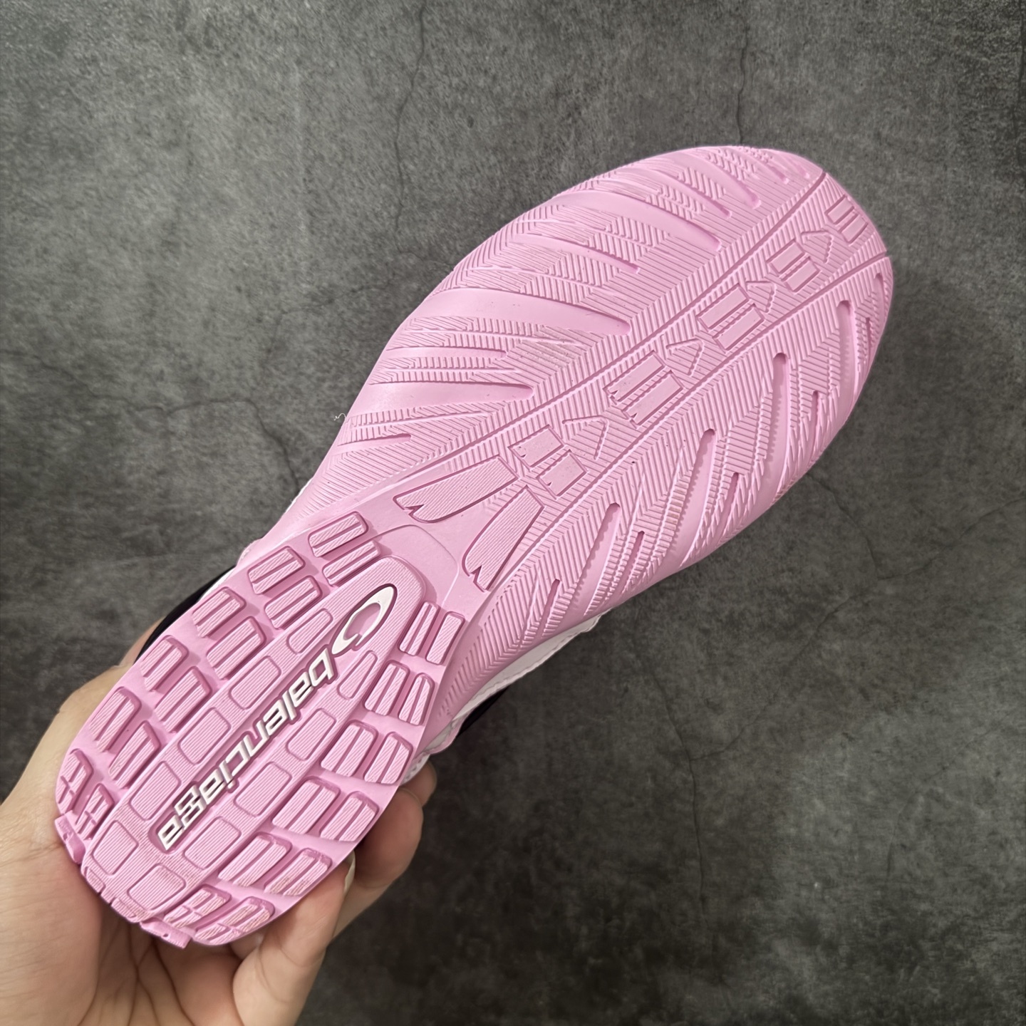 Women Pink Black Retro Mesh Casual Sneakers Low Top Lace Up Breathable Lightweight Sport Walking Shoes Non Slip Fashion Trainers