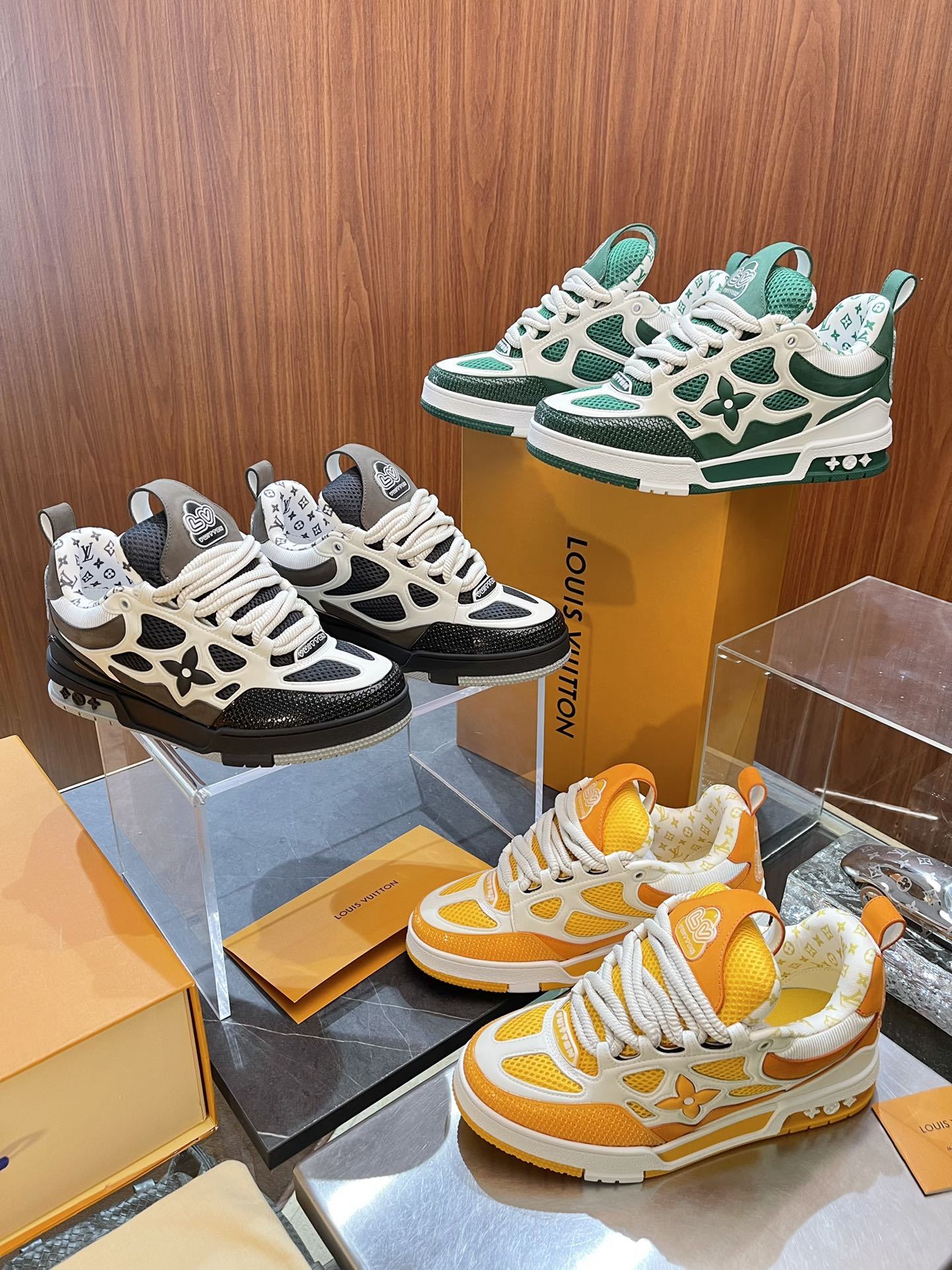 Men Color Block Mesh Skate Shoes Lace Up Low Top Casual Sneakers Breathable Walking Shoes Non Slip Thick Sole Fashion Street Shoes Multiple Colors Available