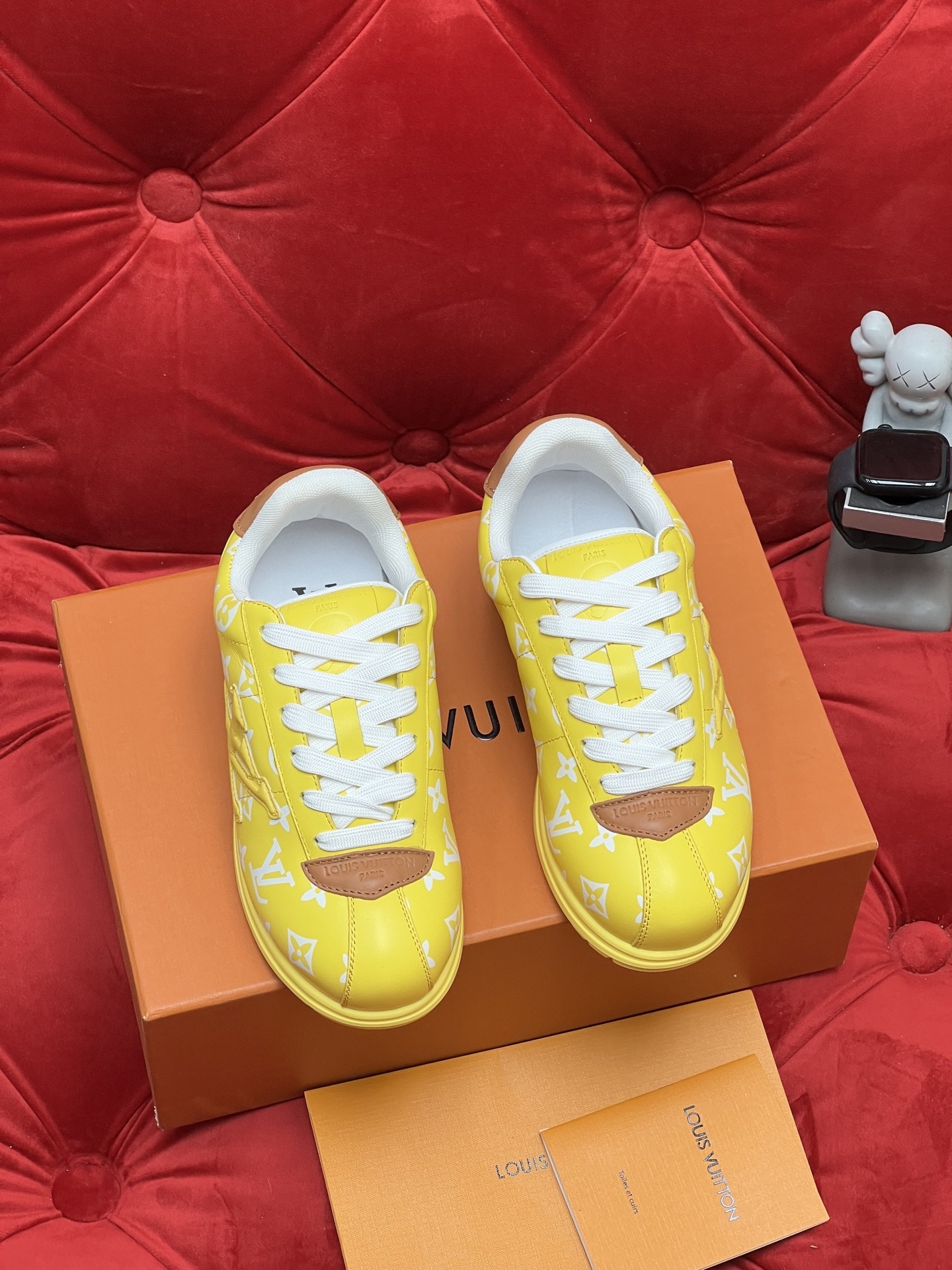 Men Fashion Yellow Full Printed Pattern Low Top Sneakers Cowhide Toe Cap Lace Up Casual Walking Shoes Comfort Breathable Non Slip Wear Resistant Streetwear Trendy Skate Shoes Daily Versatile Fashion Trainers