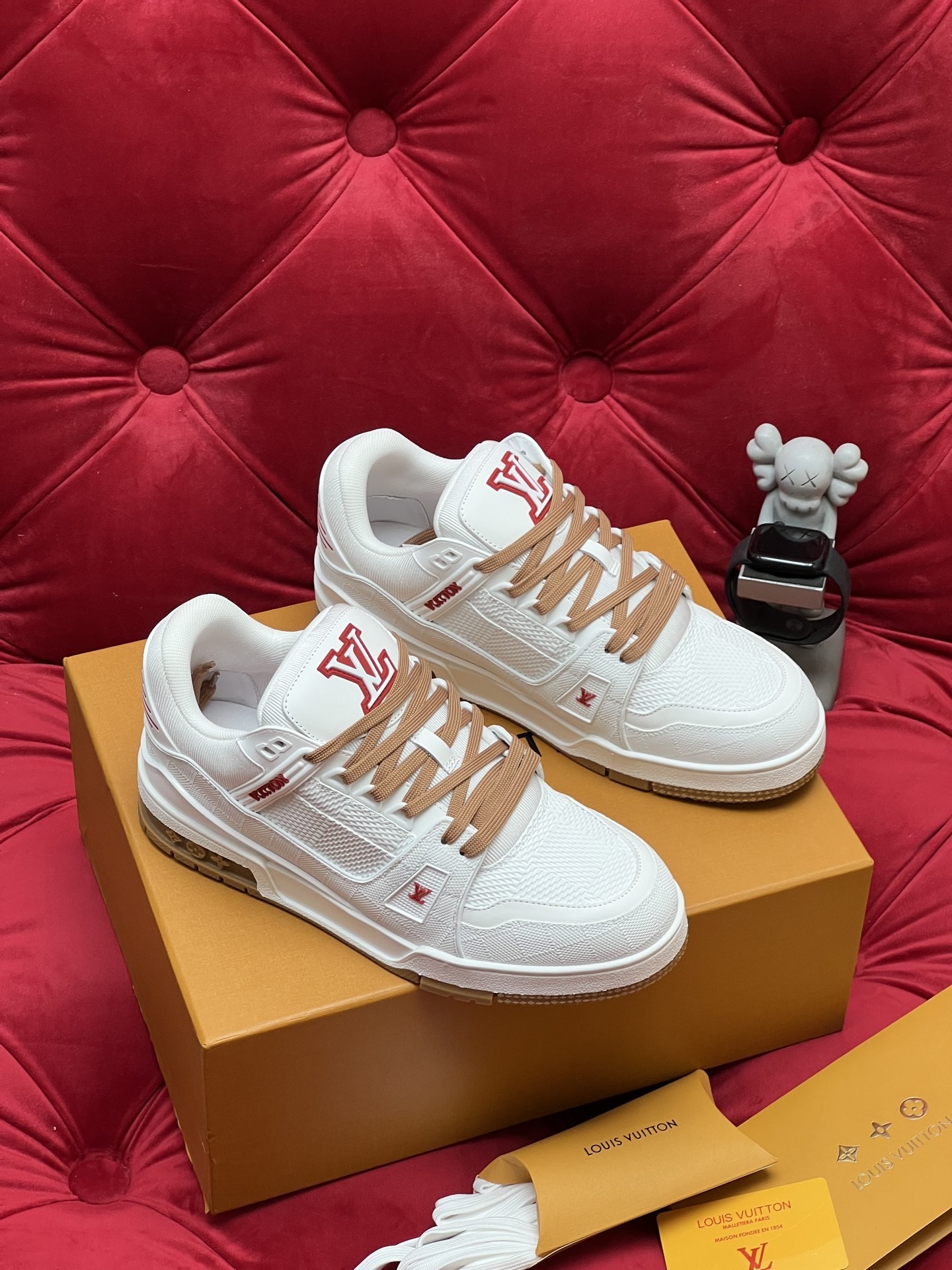 Men White Embroidery Low Top Skate Shoes Two-tone Laces Fashion Casual Board Shoes Daily Wear Street Walking Sneakers