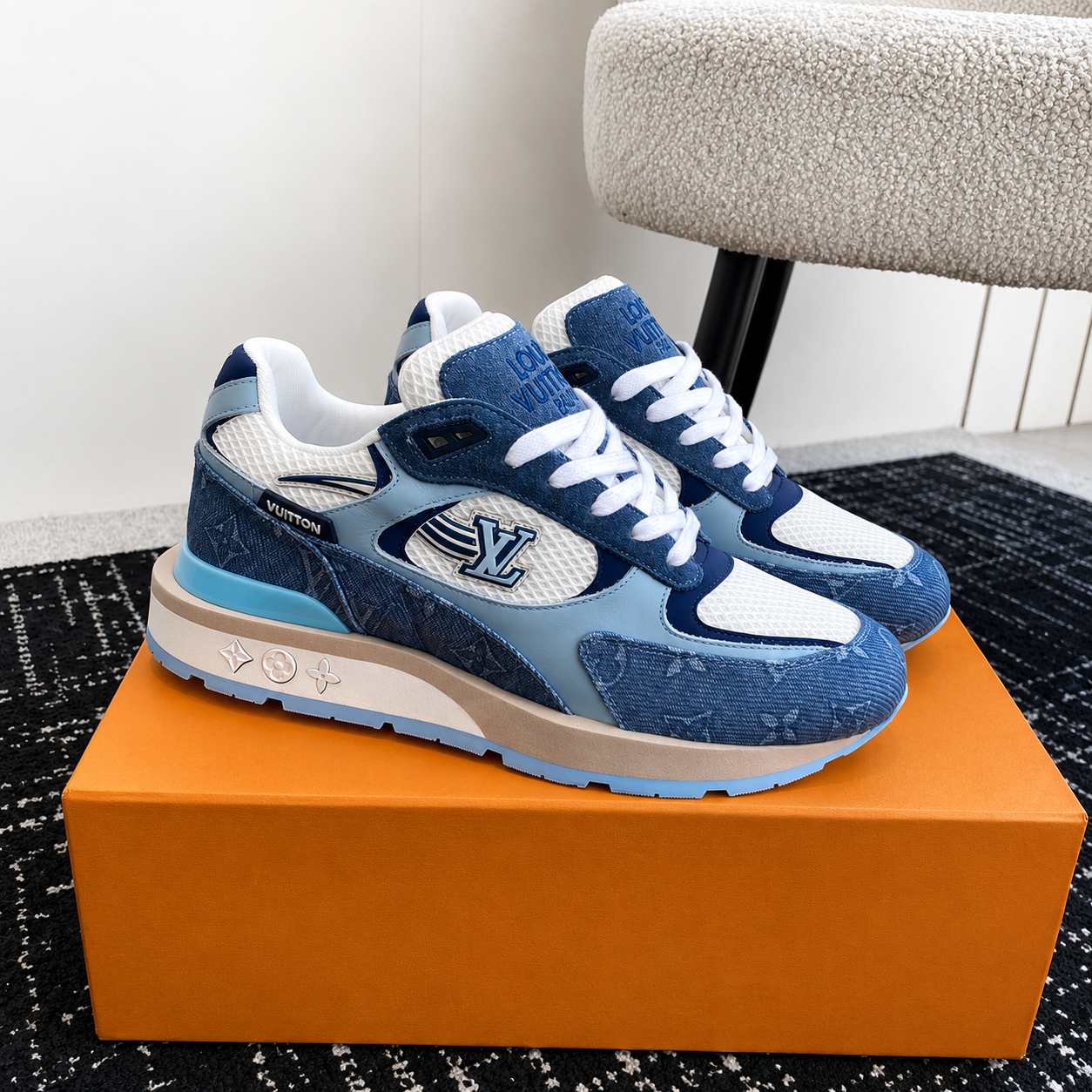 LOUIS VUITTON Elegant Vogue Series Running Sneakers Blue White SW-EV84