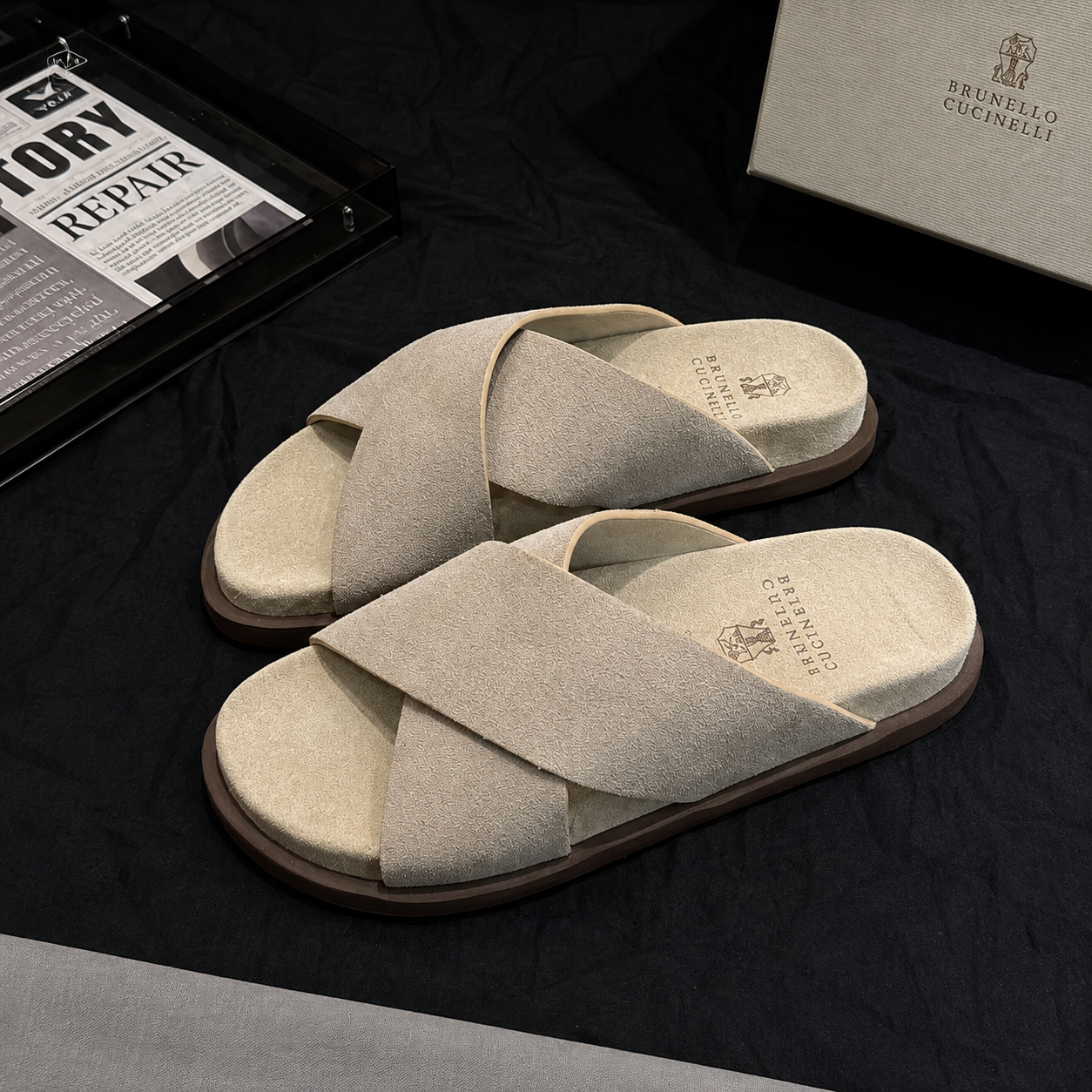 Brunello Cucinelli Elegant Vogue Series Cross Strap Slippers Khaki SW-EV75