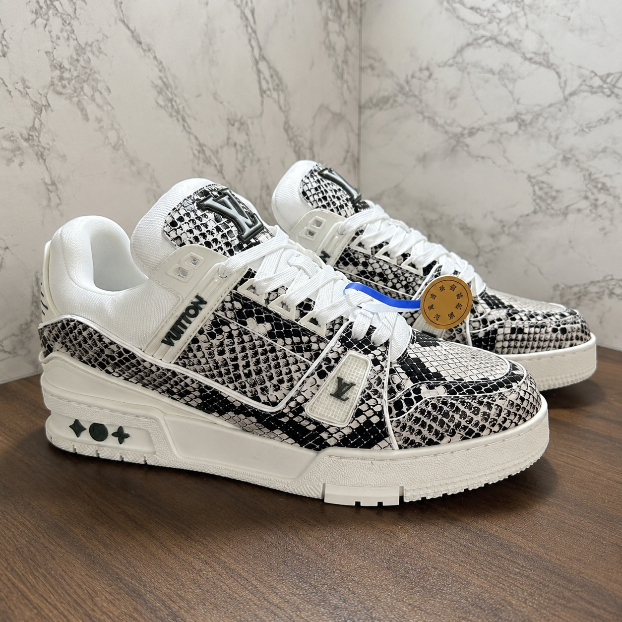 LV Trainer Low Sneakers Black White Snake Print SW-EV156