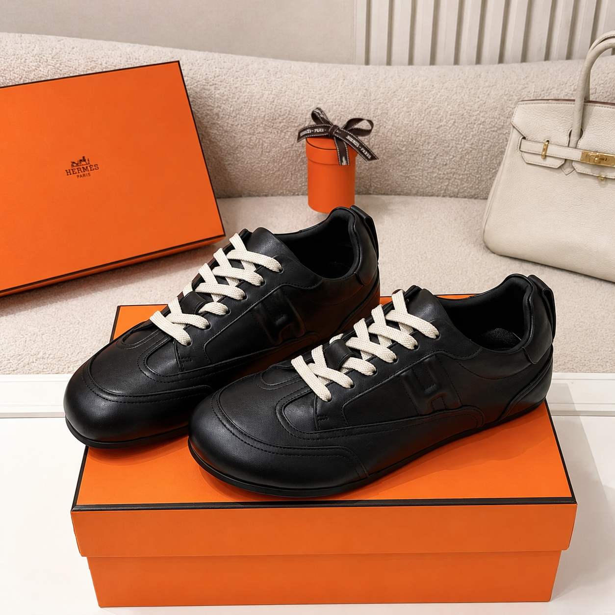 Hermès Sneakers Black White SW-SN090