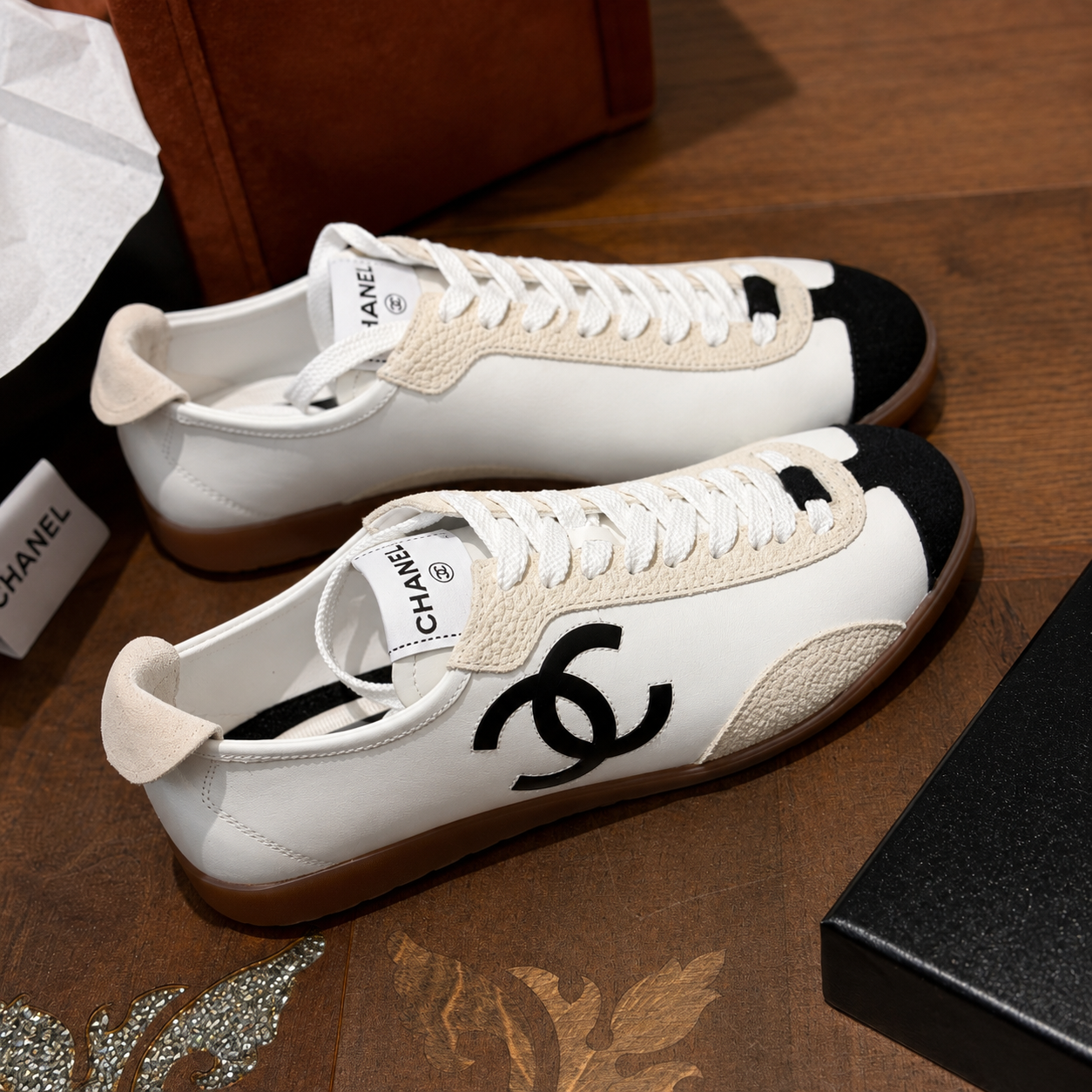 Chanel Low Top Sneakers White Black SW-SN081