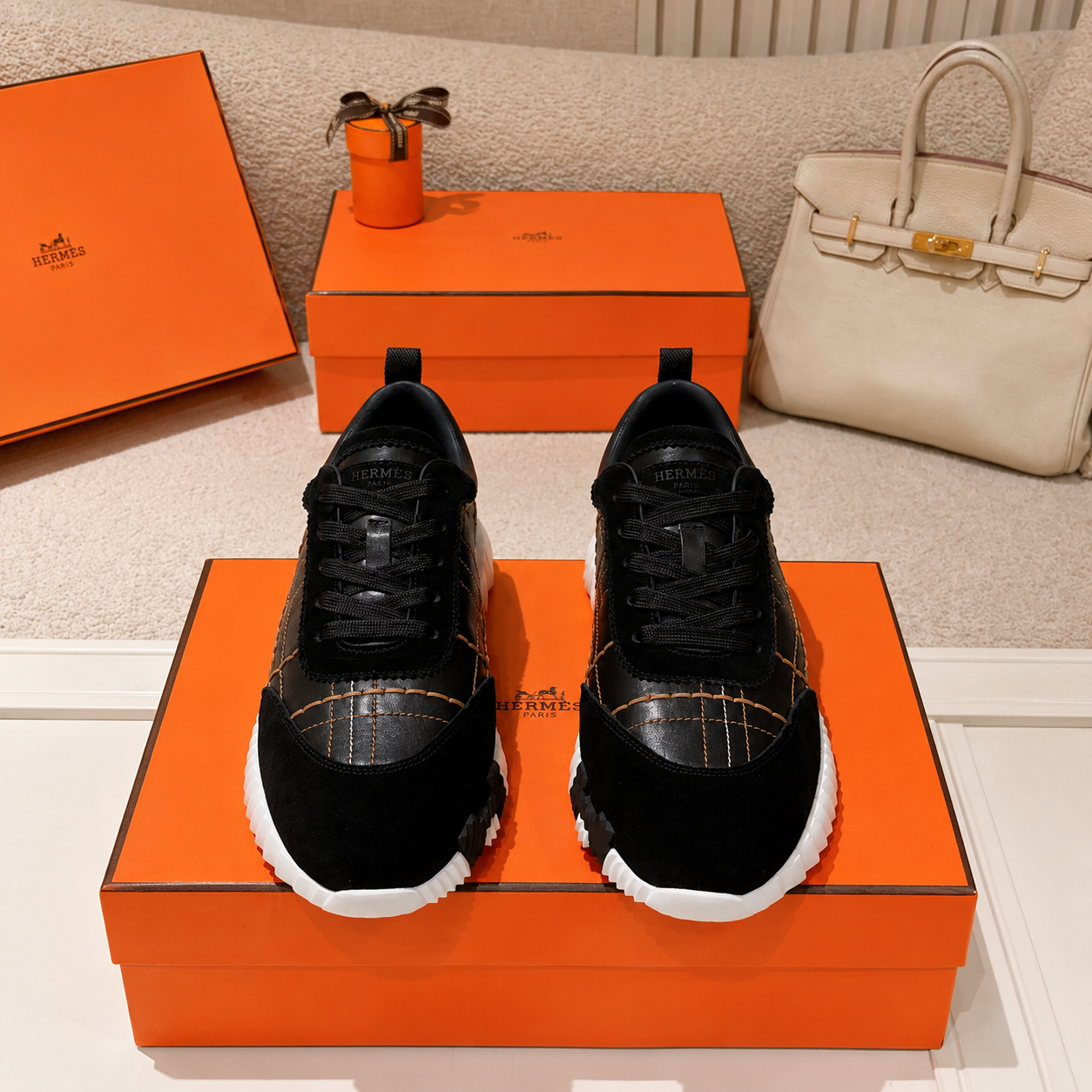 Hermès Low Top Sneakers Black White SW-SN083