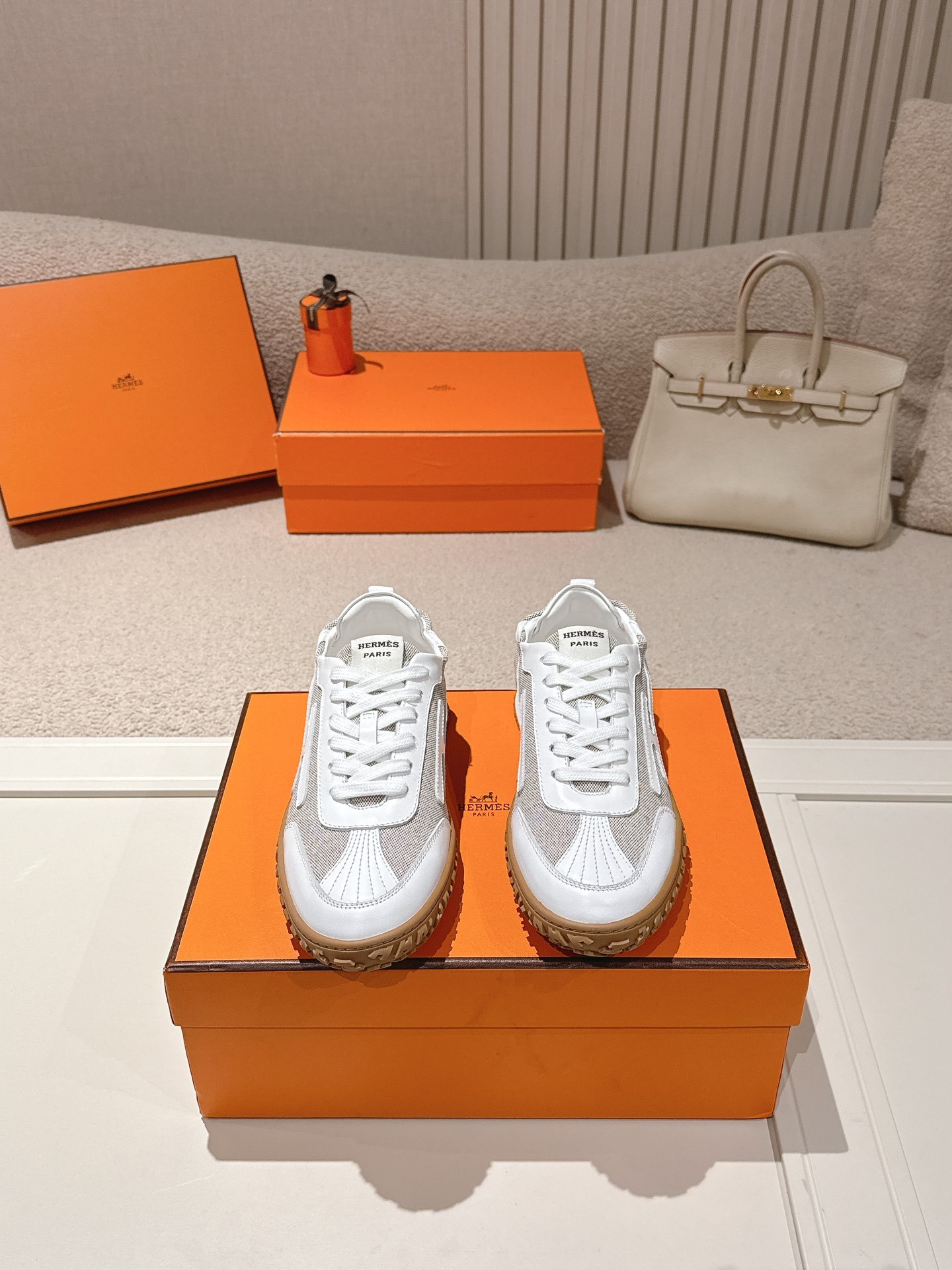 Hermès Casual Sneakers White Mesh SW-EV224