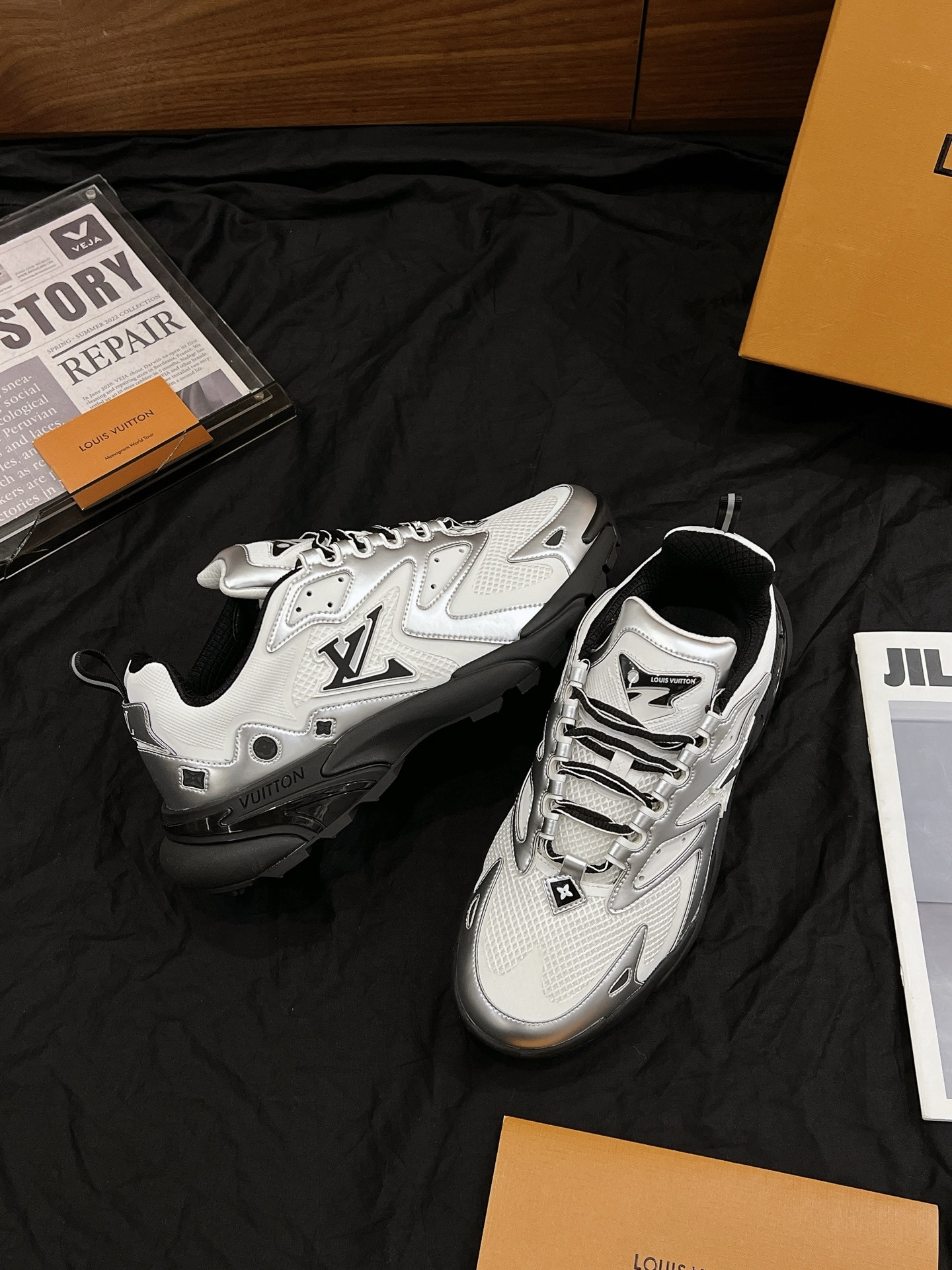 White Silver Mesh Dad Shoes Unisex Thick Sole Sport Casual Sneakers