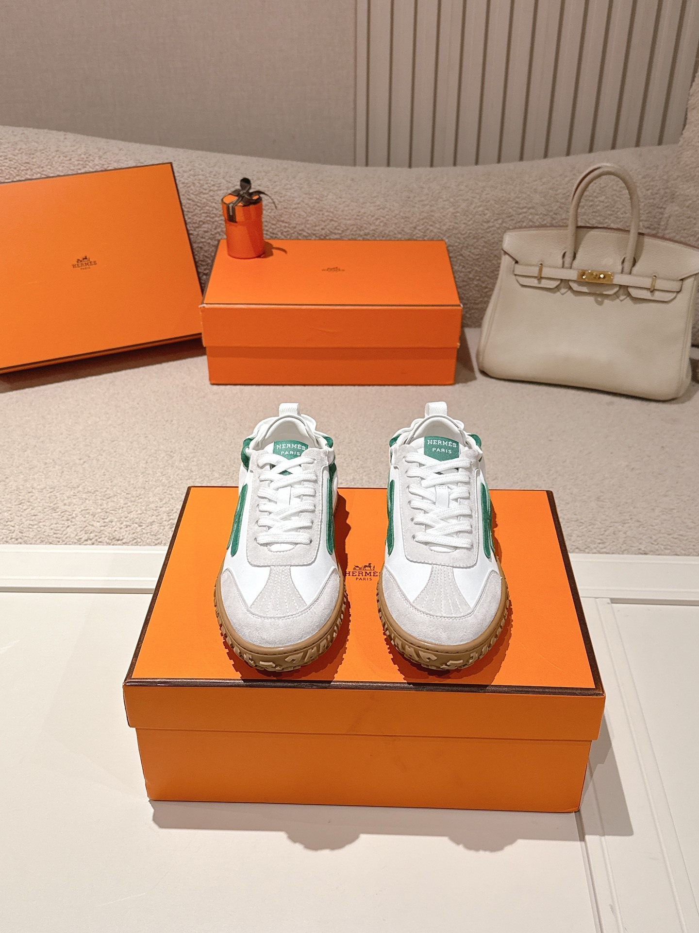 Hermès Casual Sneakers White Green SW-EV222