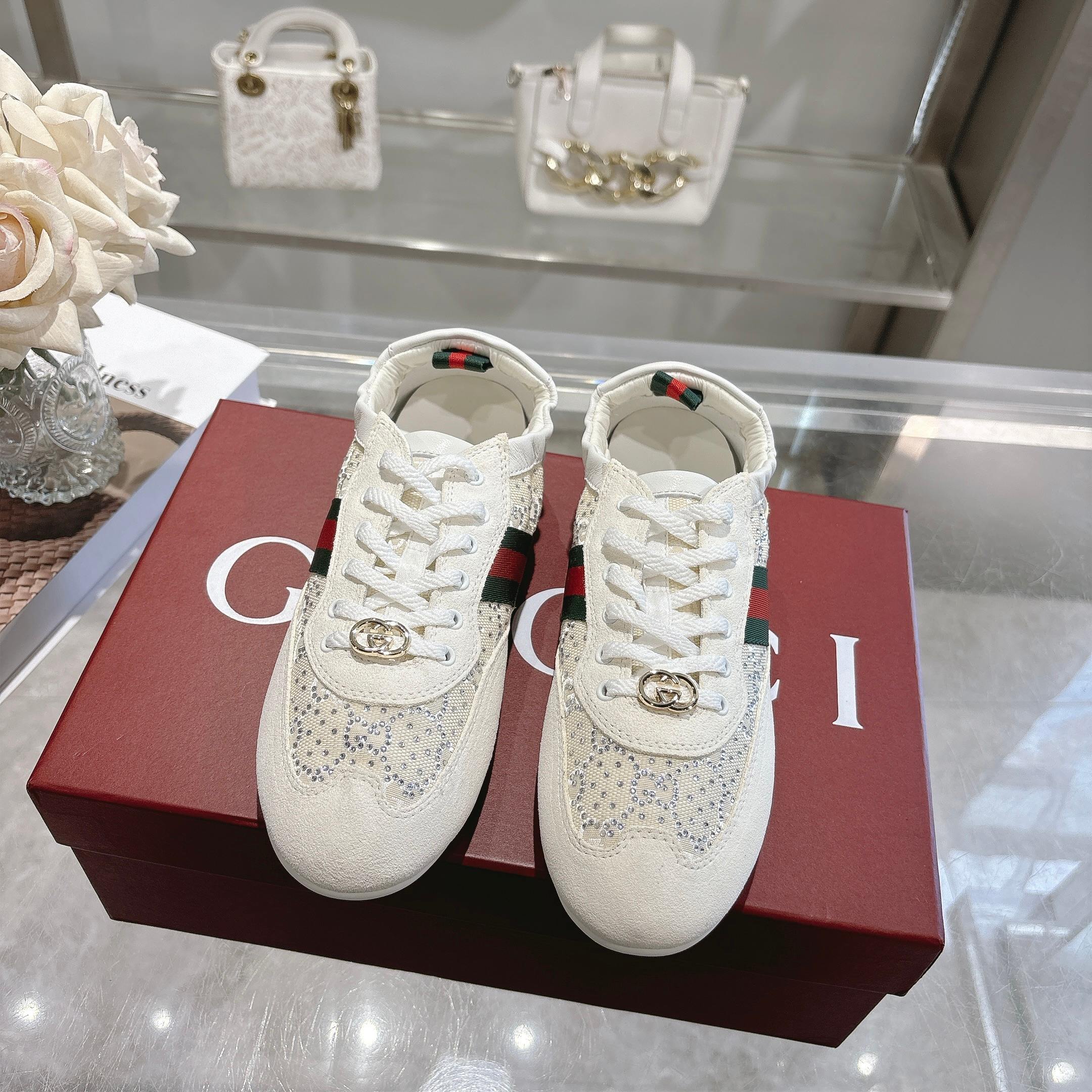 Gucci Casual Sneakers White Sequin SW-EV221
