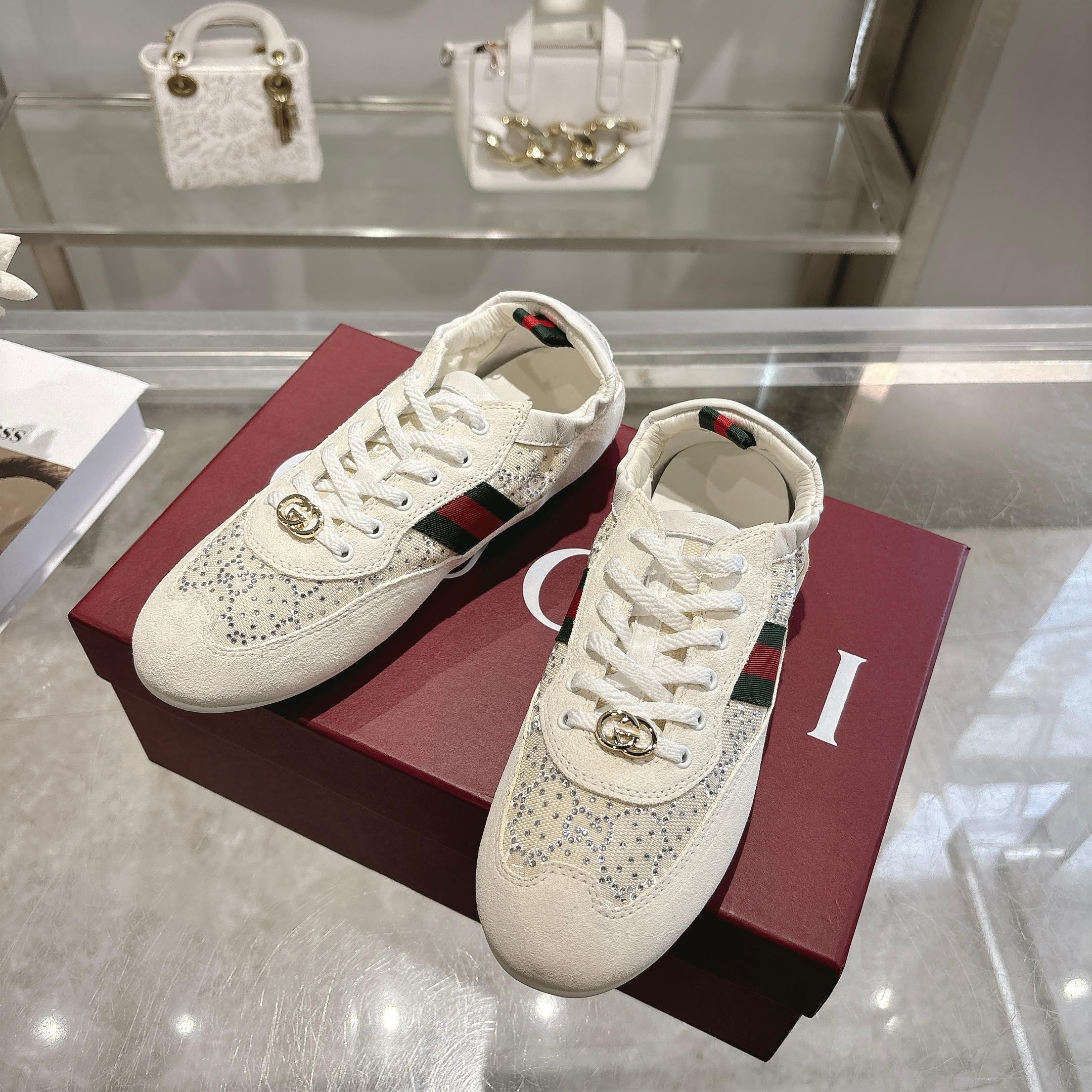 Gucci Casual Sneakers White Sequin SW-EV221
