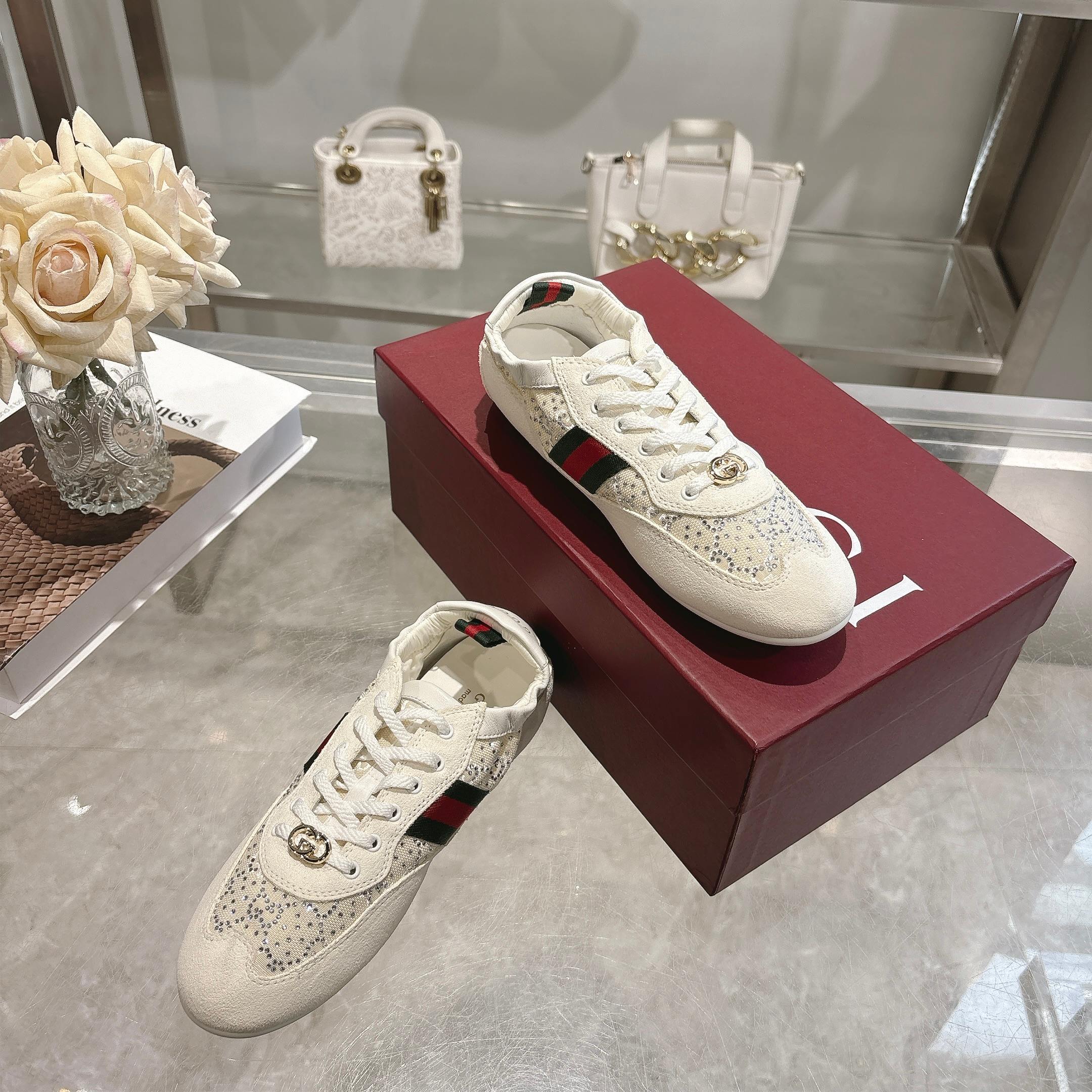 Gucci Casual Sneakers White Sequin SW-EV221