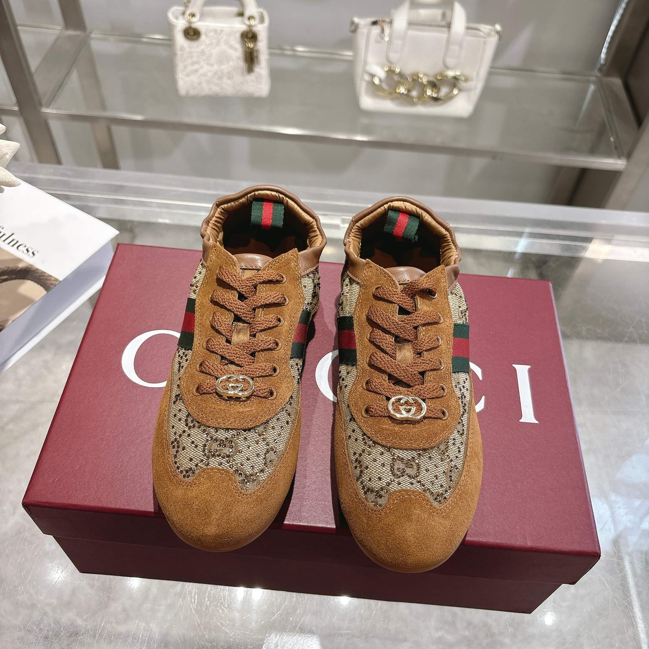 Gucci Casual Sneakers Brown GG Canvas SW-EV220