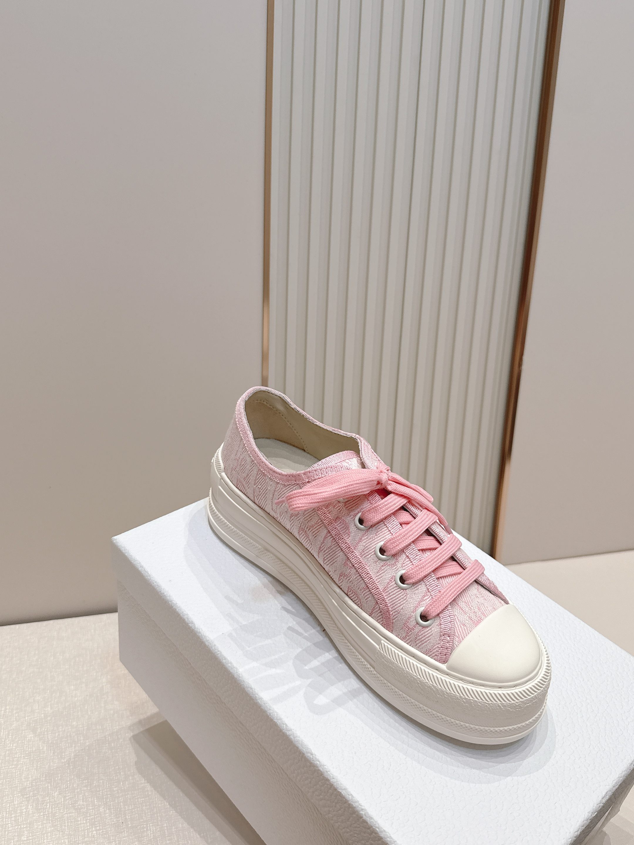 Pink Jacquard Platform Canvas Shoes Women Fashion Thick Sole Height Increasing Casual Sneakers Daily Walking Lace Up Shoes