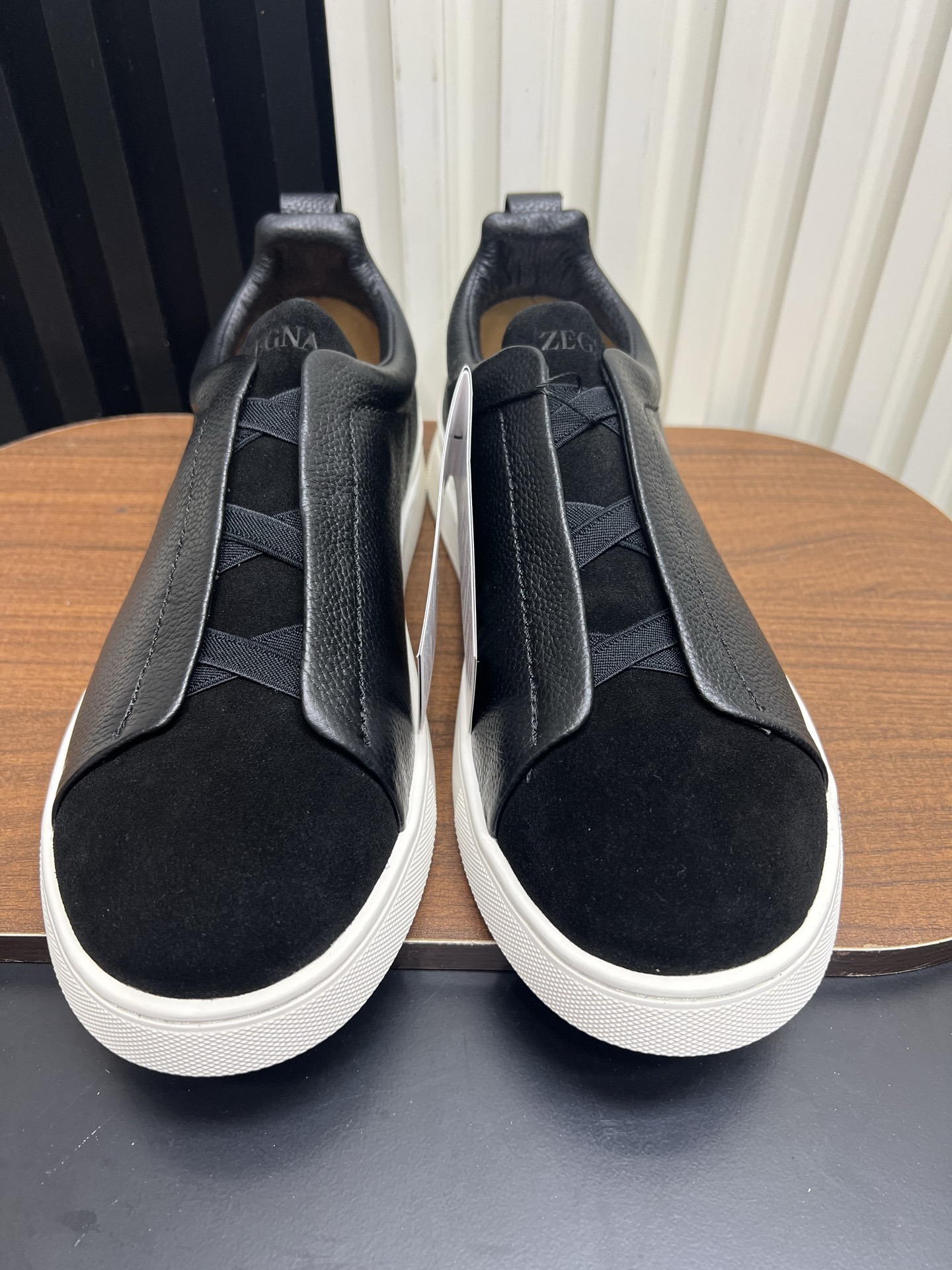 Men Slip-On Leather Suede Spliced Casual Shoes Black Laceless Sneakers