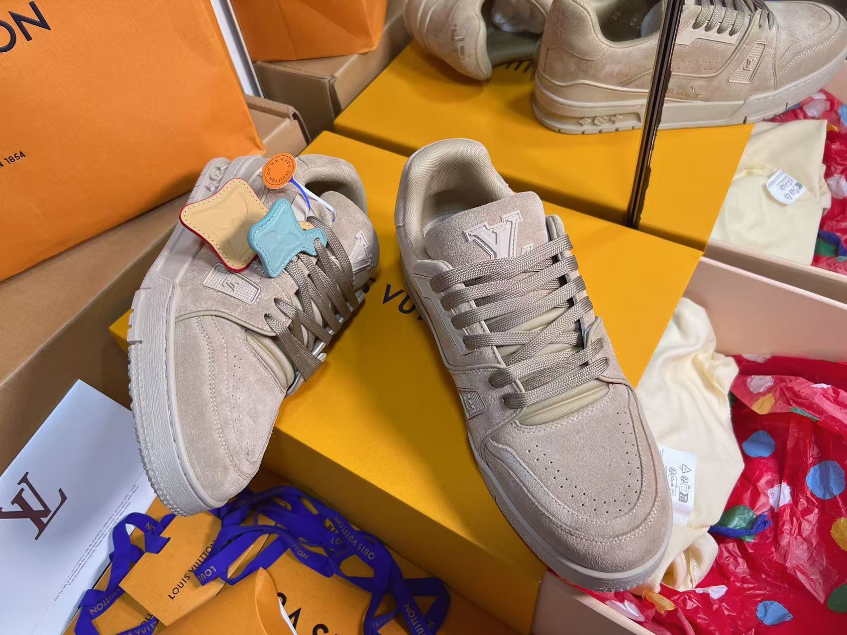 Light Apricot Suede Retro Skate Shoes Lace Up Flat Casual Fashion Sneakers