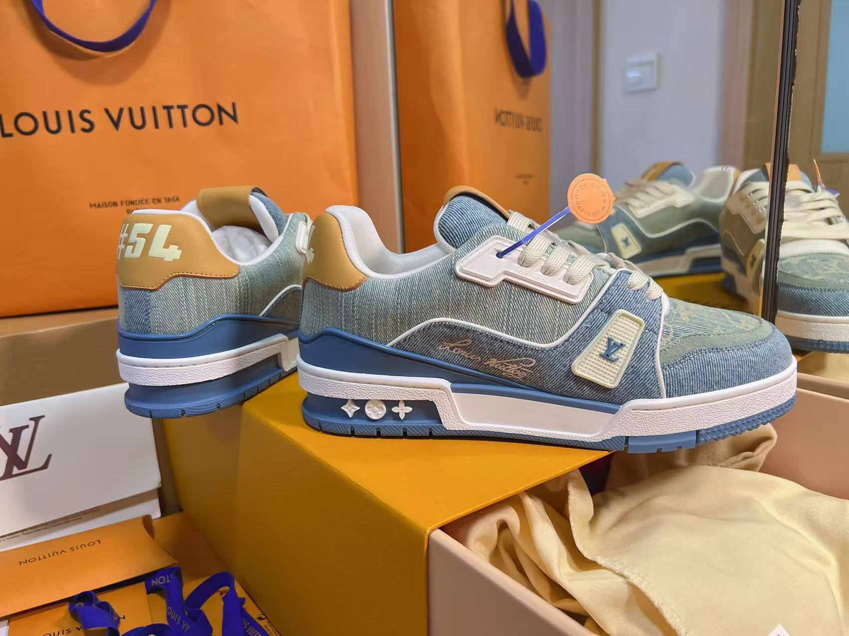 Blue Denim Embossed Skate Shoes Unisex Lace Up Fashion Casual Sneakers