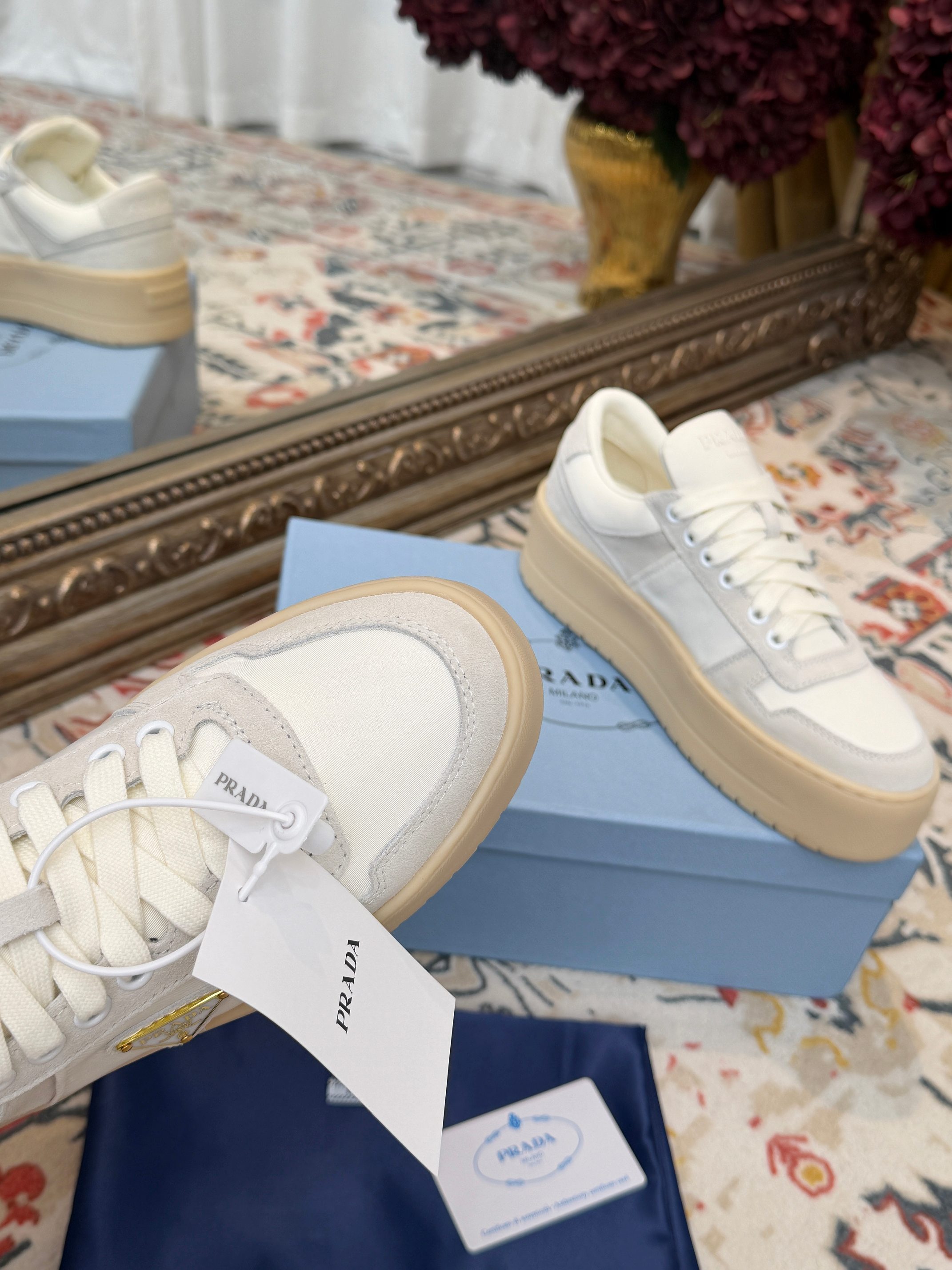 Women White Suede Platform Sneakers Lace Up Thick Sole Casual Walking Shoes