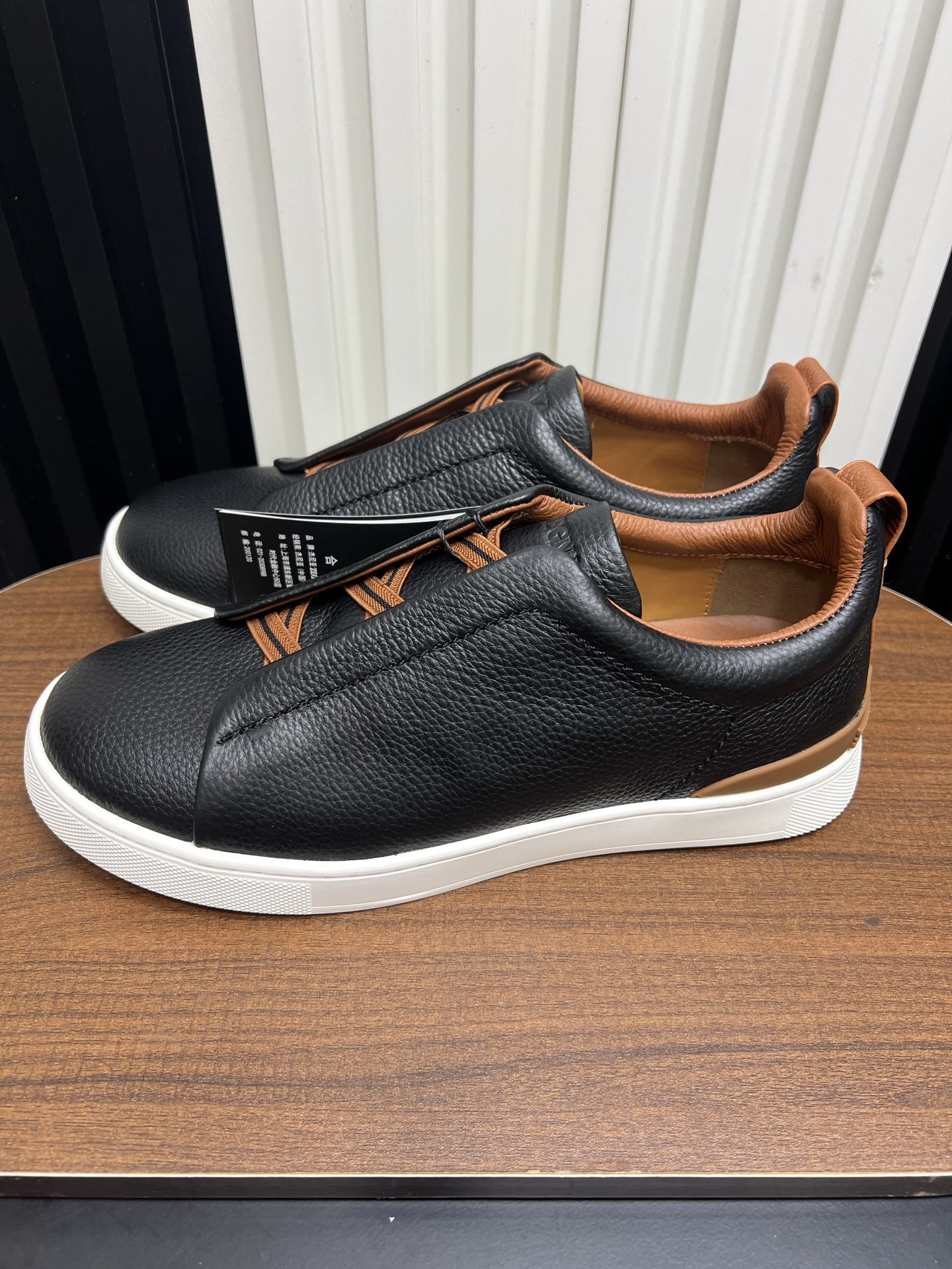 Men Slip-On Leather Casual Shoes Black Brown Laceless Walking Sneakers