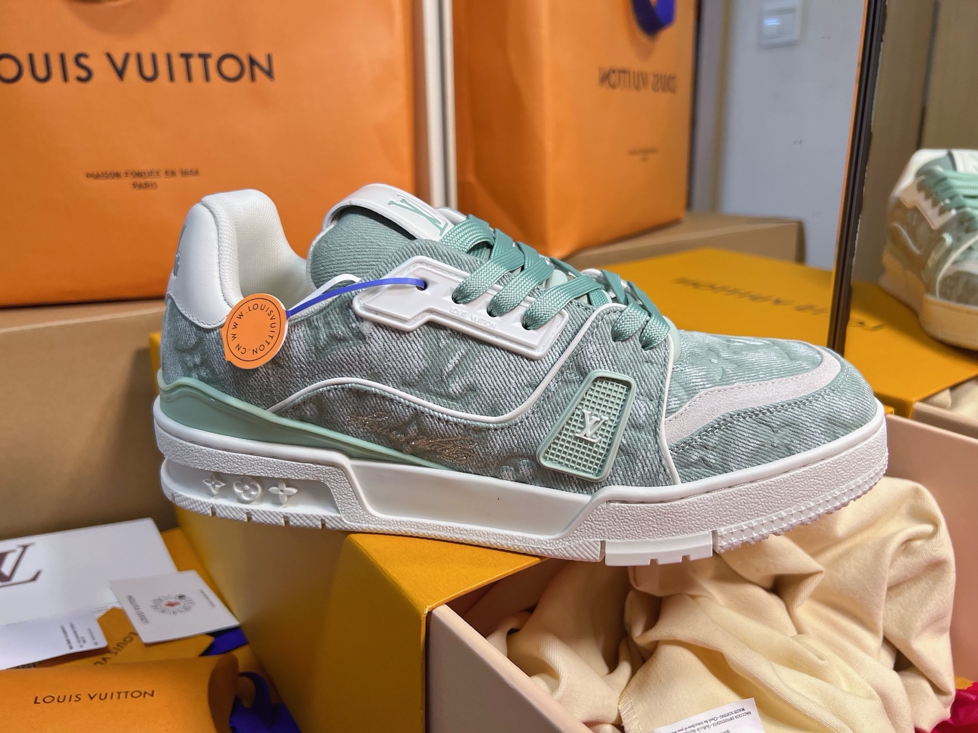 Light Green Denim Print Skate Shoes Unisex Lace Up Casual Sneakers