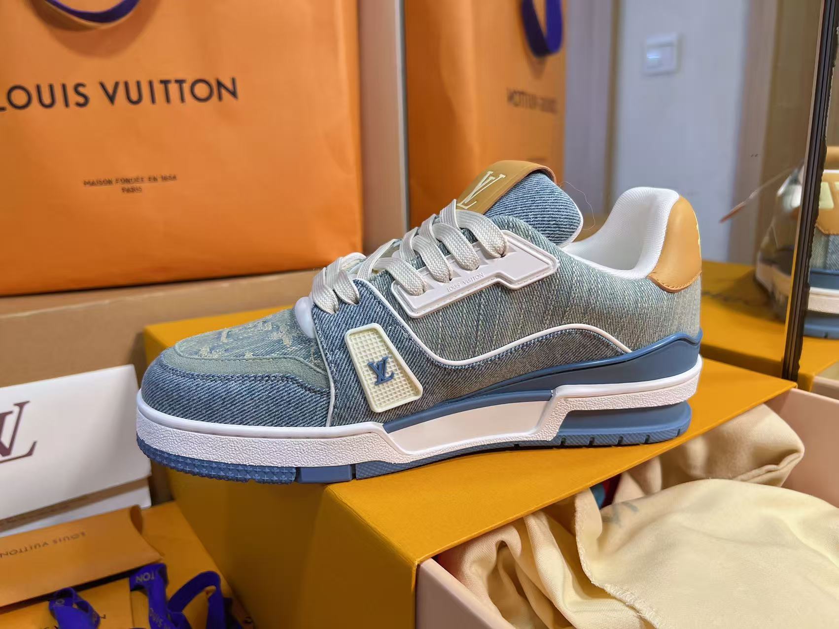 Blue Denim Embossed Skate Shoes Unisex Lace Up Fashion Casual Sneakers