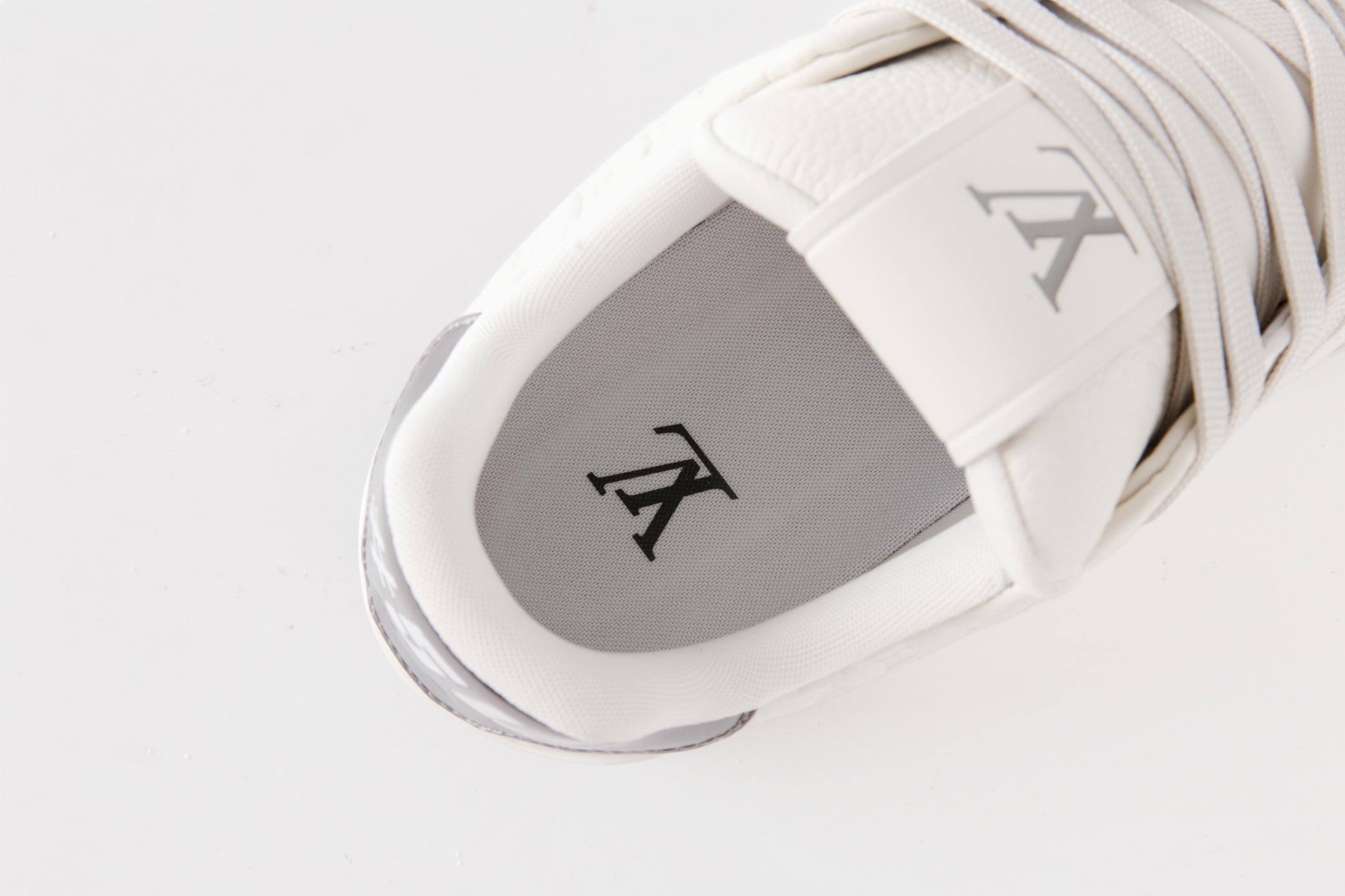 White Gray Spliced Leather Casual Sneakers Men Women Classic Low Top Skate Shoes