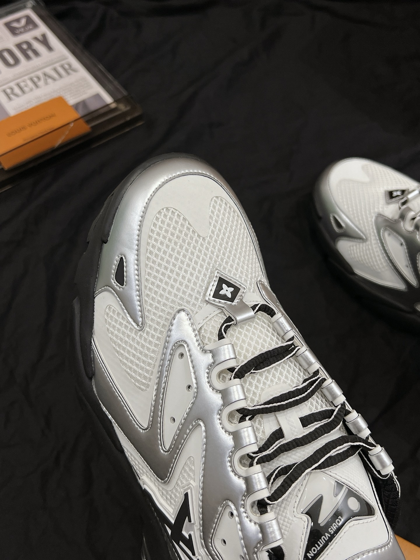 White Silver Mesh Dad Shoes Unisex Thick Sole Sport Casual Sneakers