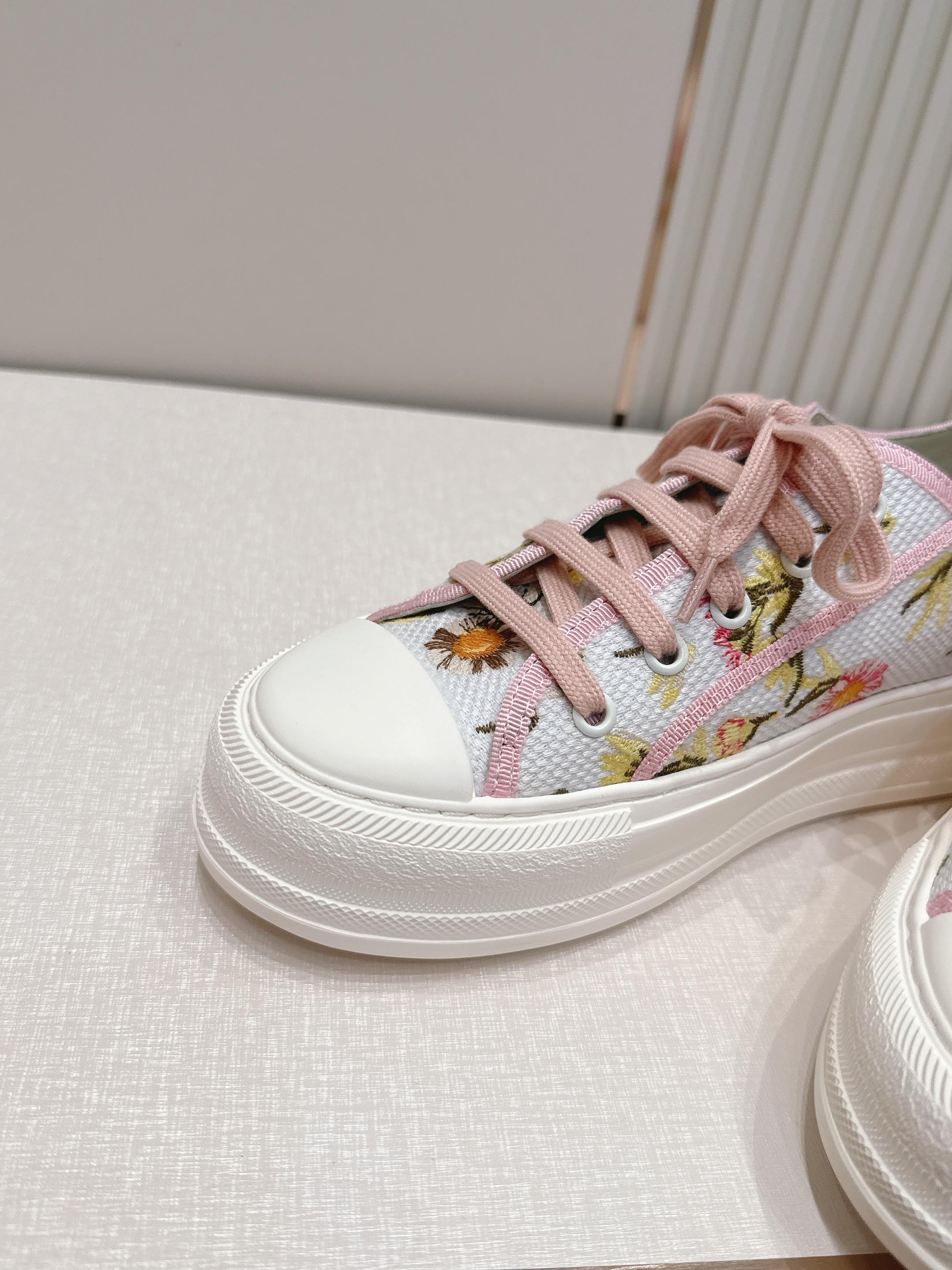 Women Sweet Colorful Floral Canvas Sneakers Pink Lace Up Platform Casual Shoes Breathable Fashion Daily Walking Shoes