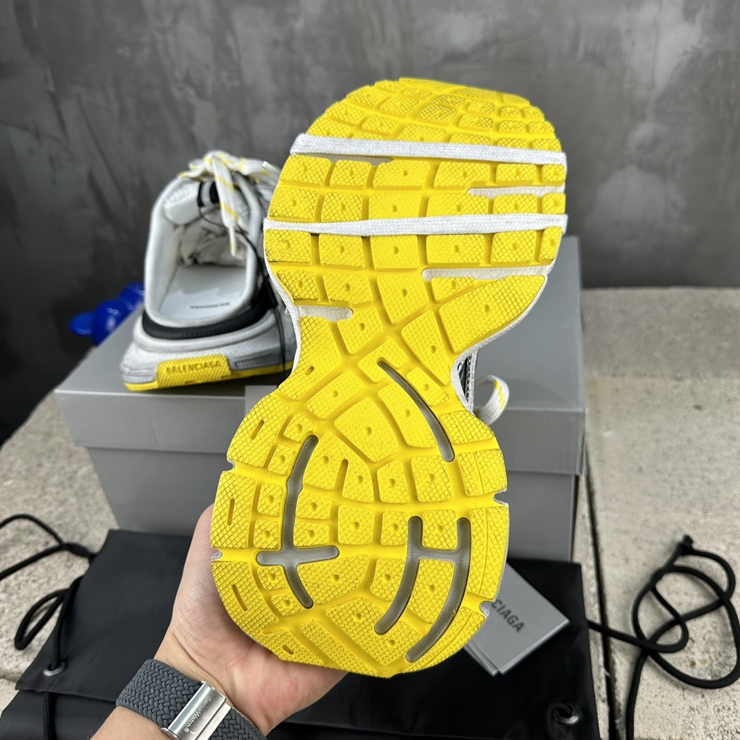 Black White Contrast Yellow Sole Vintage Dirty Mesh Chunky Sneakers Double Laces Retro Platform Dad Shoes Breathable Shock Absorbing Anti-Slip Streetwear Casual Walking Trainers