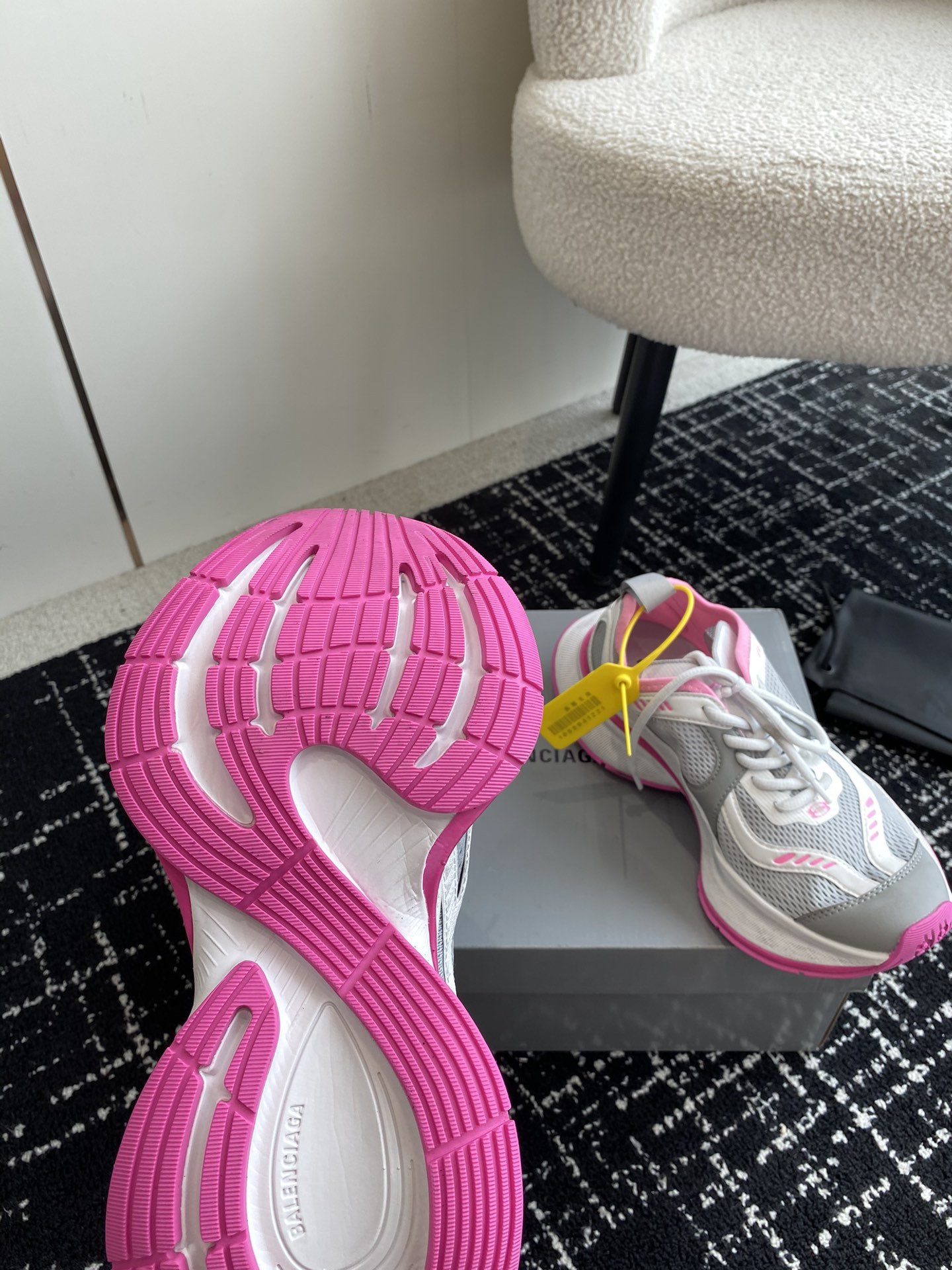 Silver Pink Mesh Retro Dad Sneakers Women Breathable Lightweight Running Shoes Shock Absorbing Non-Slip Platform Casual Walking Trainers