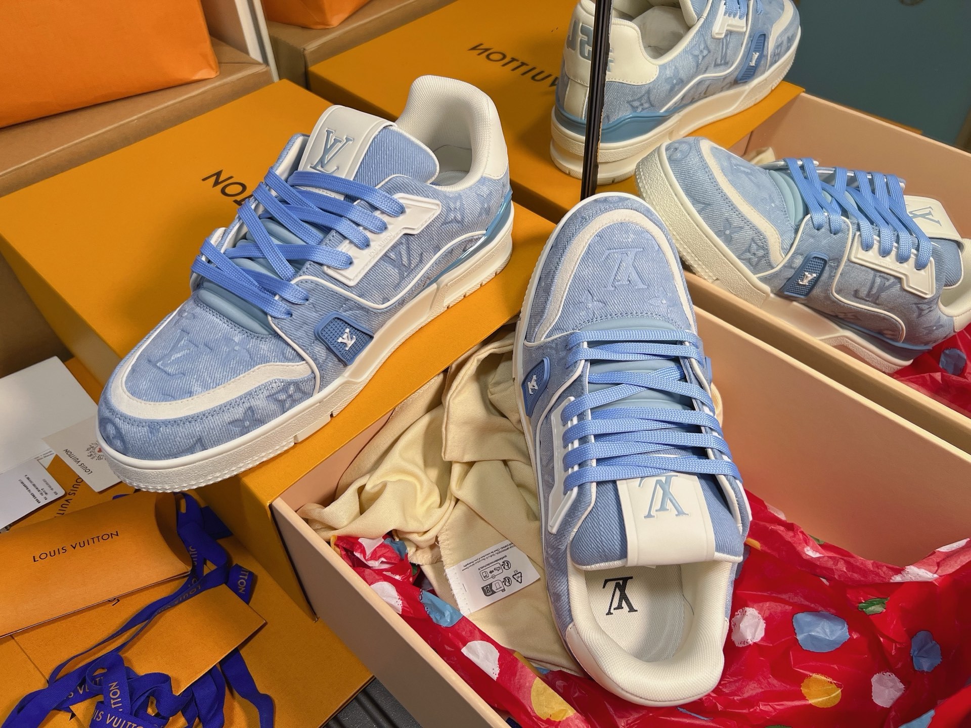 Blue Denim Print Skate Shoes Men Women Lace Up Flat Casual Sneakers