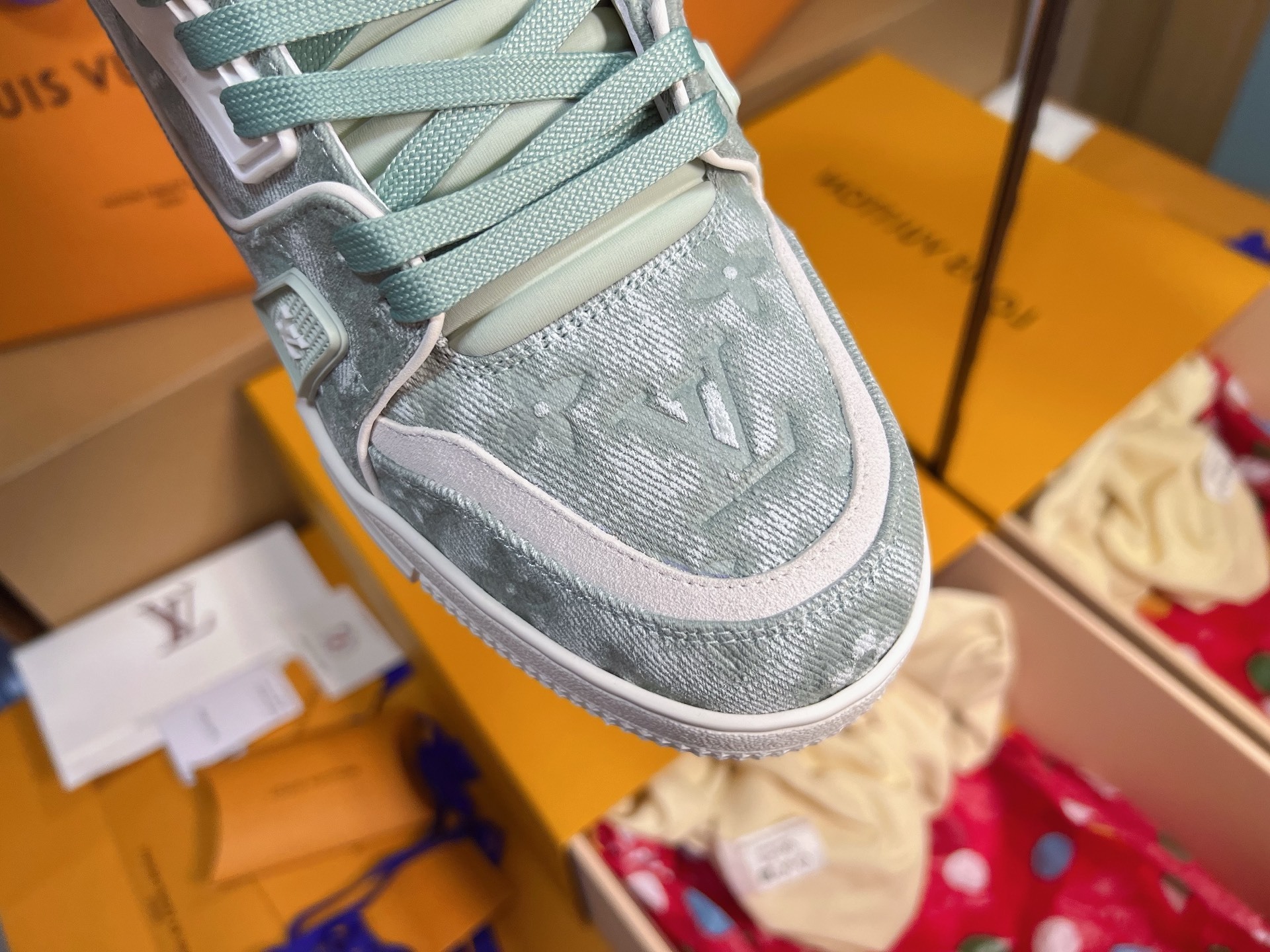 Light Green Denim Print Skate Shoes Unisex Lace Up Casual Sneakers