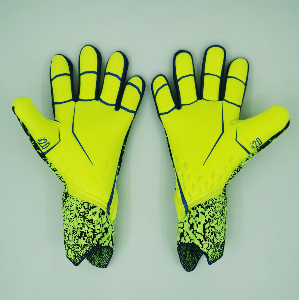 A19 Plain-Palm Goalkeeper Gloves green,MAKO SOURCING,A19 Plain-Palm Goalkeeper Gloves green