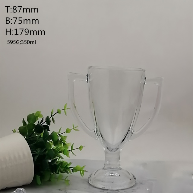 Trophy-Shaped Beer Glass,Beverage Promo Solutions,Trophy-Shaped Beer Glass