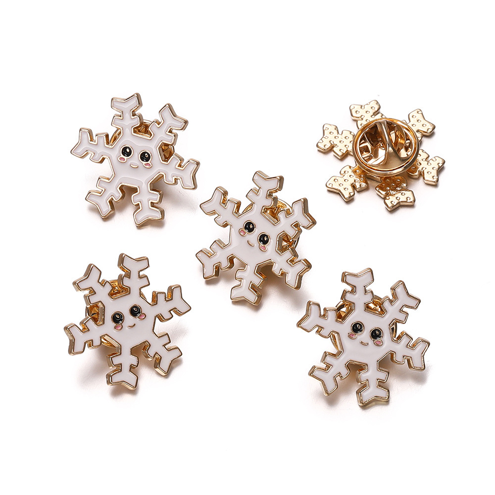 卡通圣诞胸针 麋鹿雪人圣诞树徽章 合金滴油配件 diy节日礼品配饰