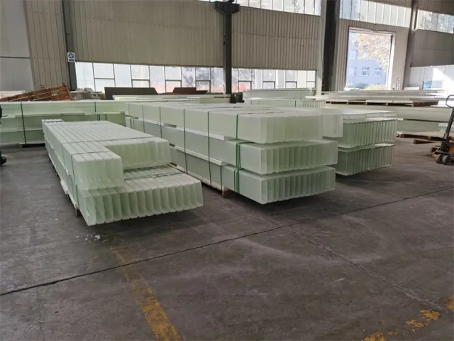 7mm frosted U Profile glass,DCN-U Glass Manufacturer,7mm frosted U Profile glass