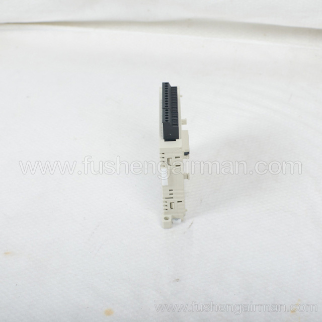 2108080610 Fusheng screw compressor original parts FX3U-4AD-PT-ADP temperature module (Mitsubishi)