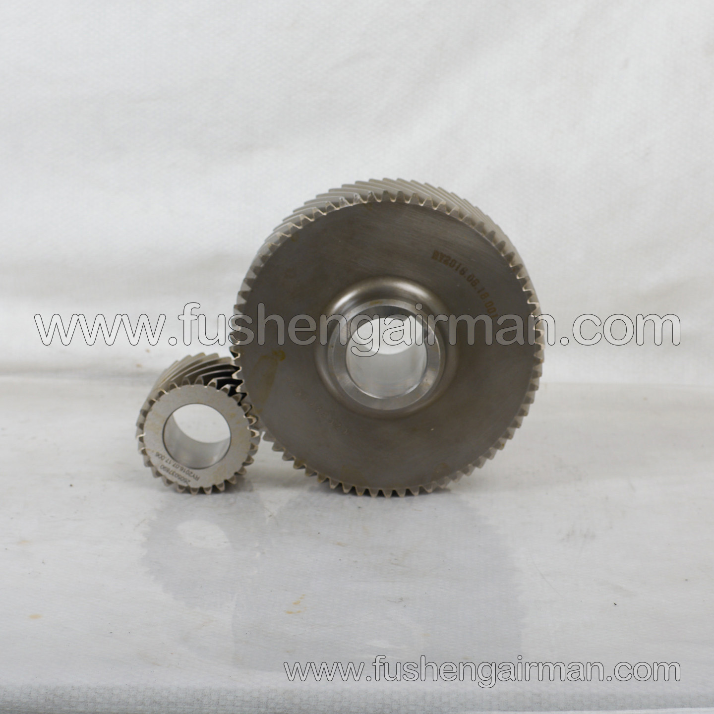 2605037890/2605038020 Fusheng Screw Air Compressor Head BSA41G Gear Set i=2.615