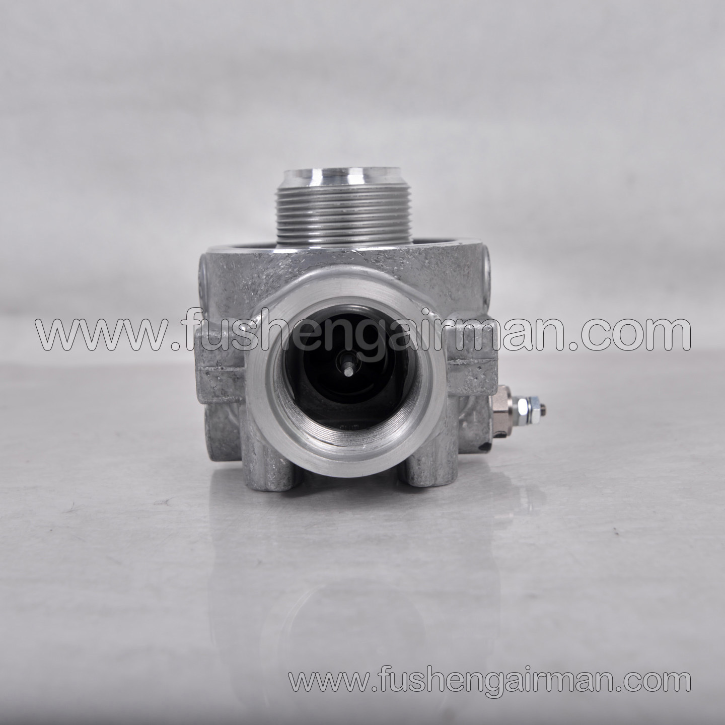 37411-05400 Fusheng Airman Airman Mobile Air Compressor Genuine Parts Oil Filter Base